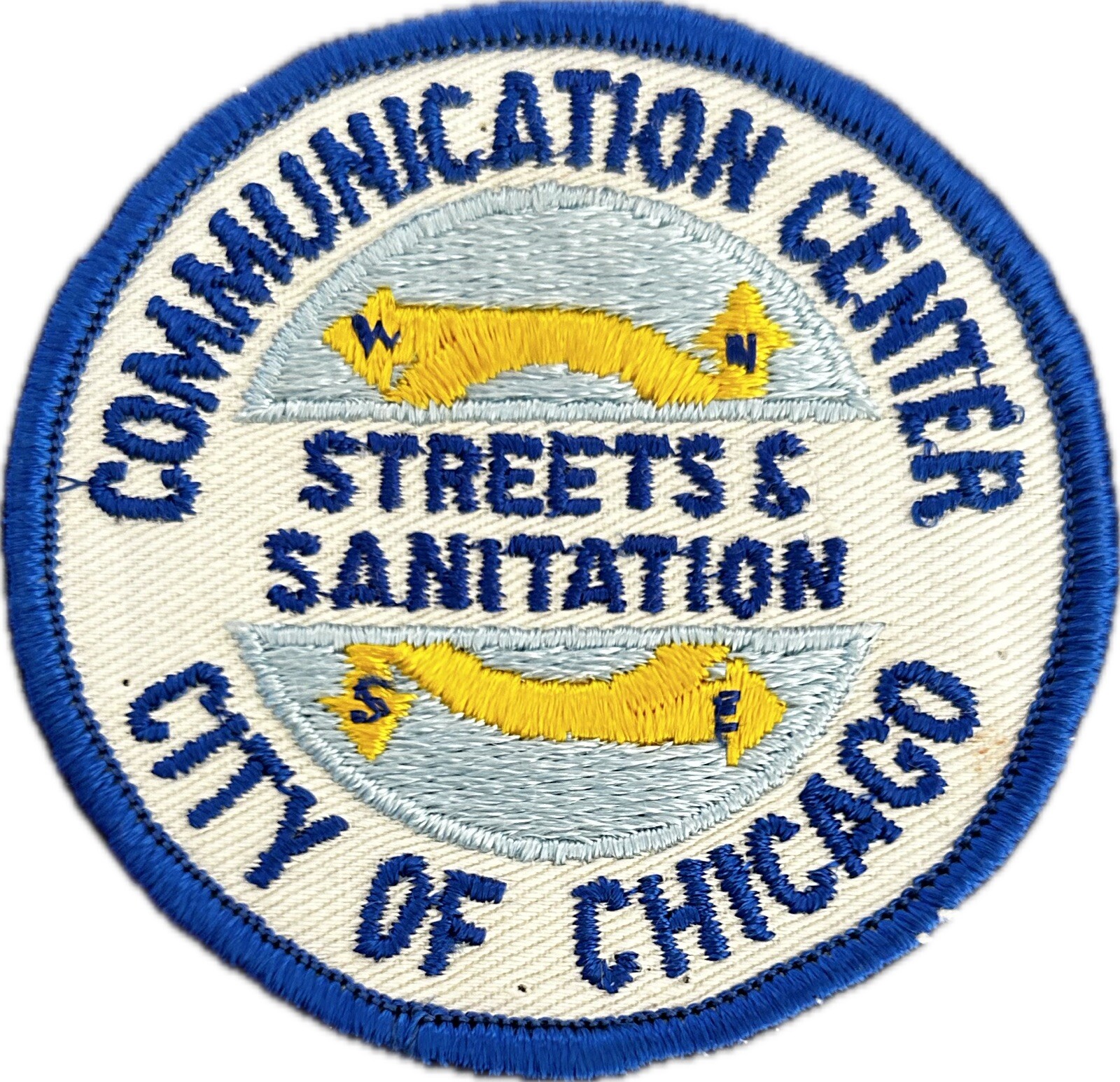 VINTAGE ILLINOIS IL CHICAGO STREETS & SANITATION COMMUNICATIONS CENTER PATCH #KP