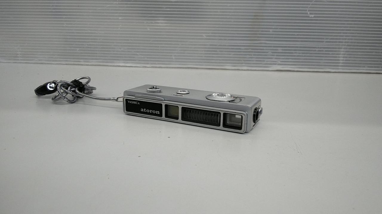 YASHICA ATORON film camera