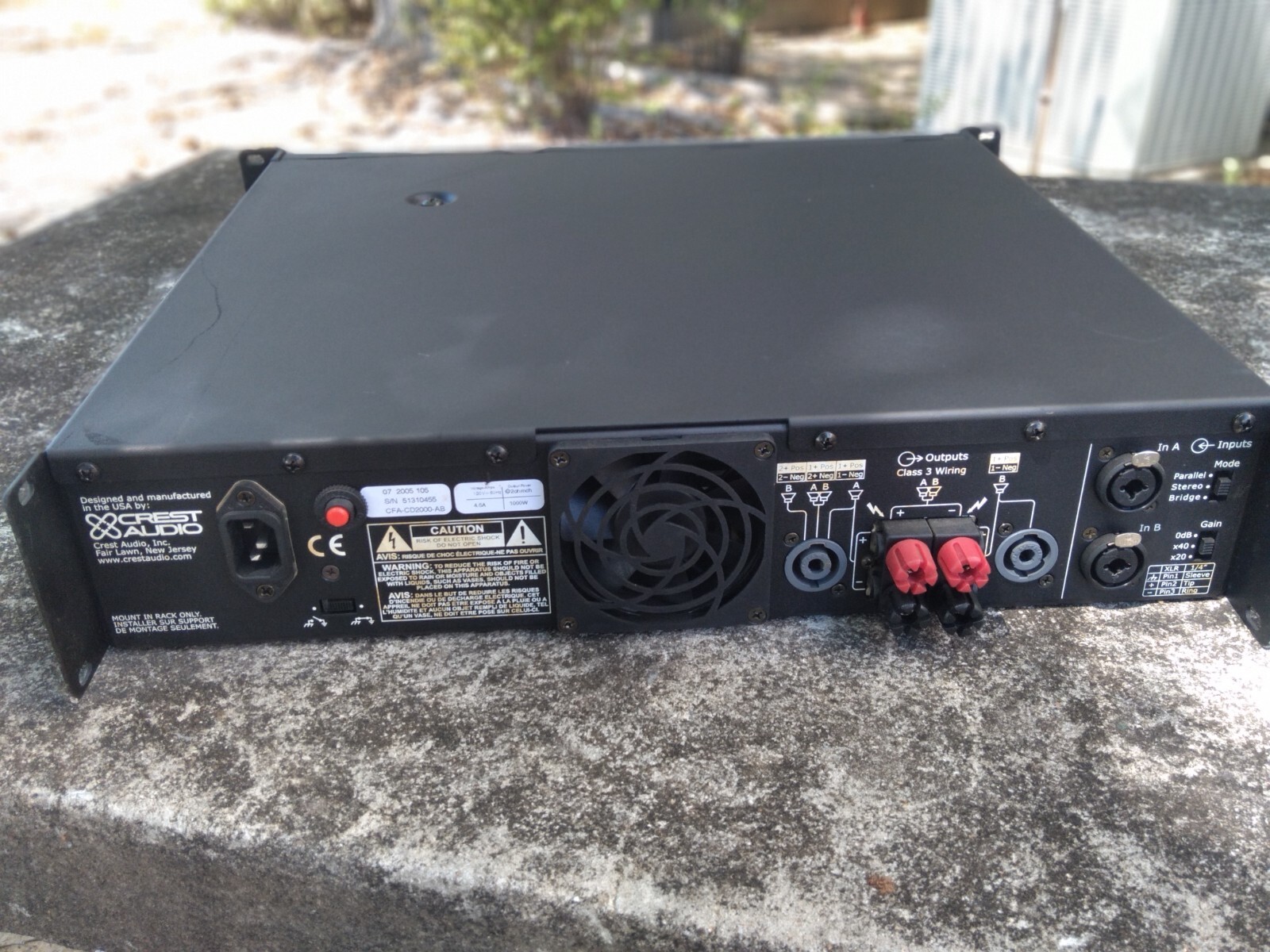 Crest Audio CD 2000 Professional Power Amplifier (2000 Watts)
