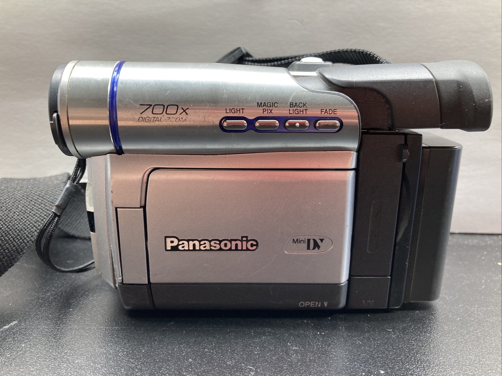 PARTS REPAIR Panasonic PV- DV1030 Recorder Camcorder Camera Silver Untested