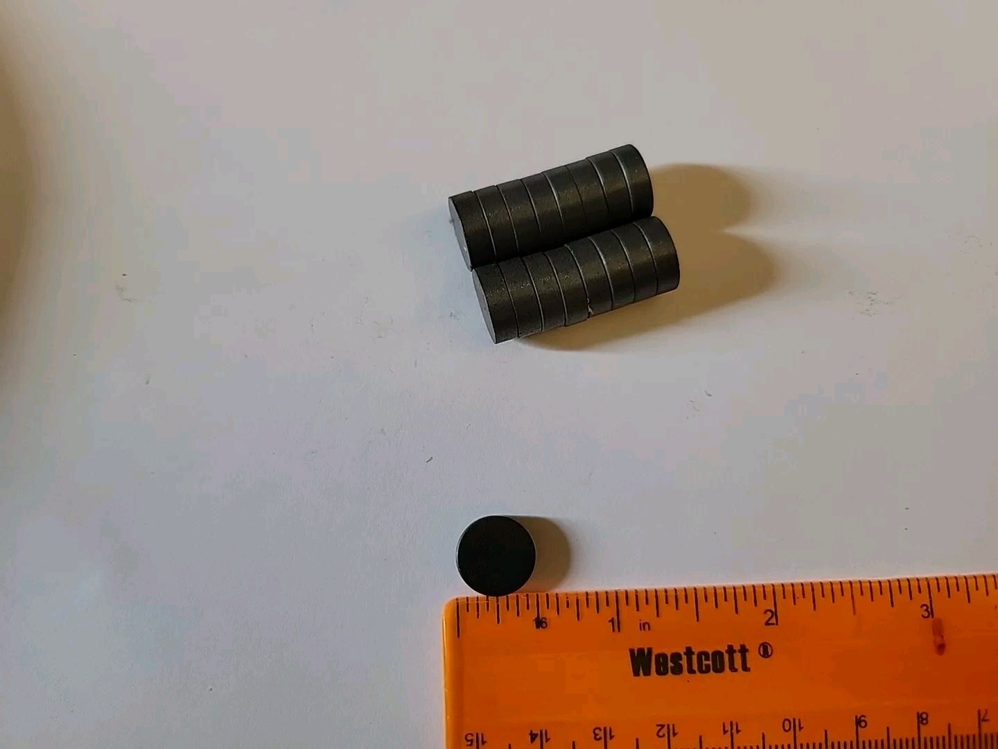 50 Round Magnets Ceramic Disc Solid Ferrite Strong Craft Refrigerator Industrial