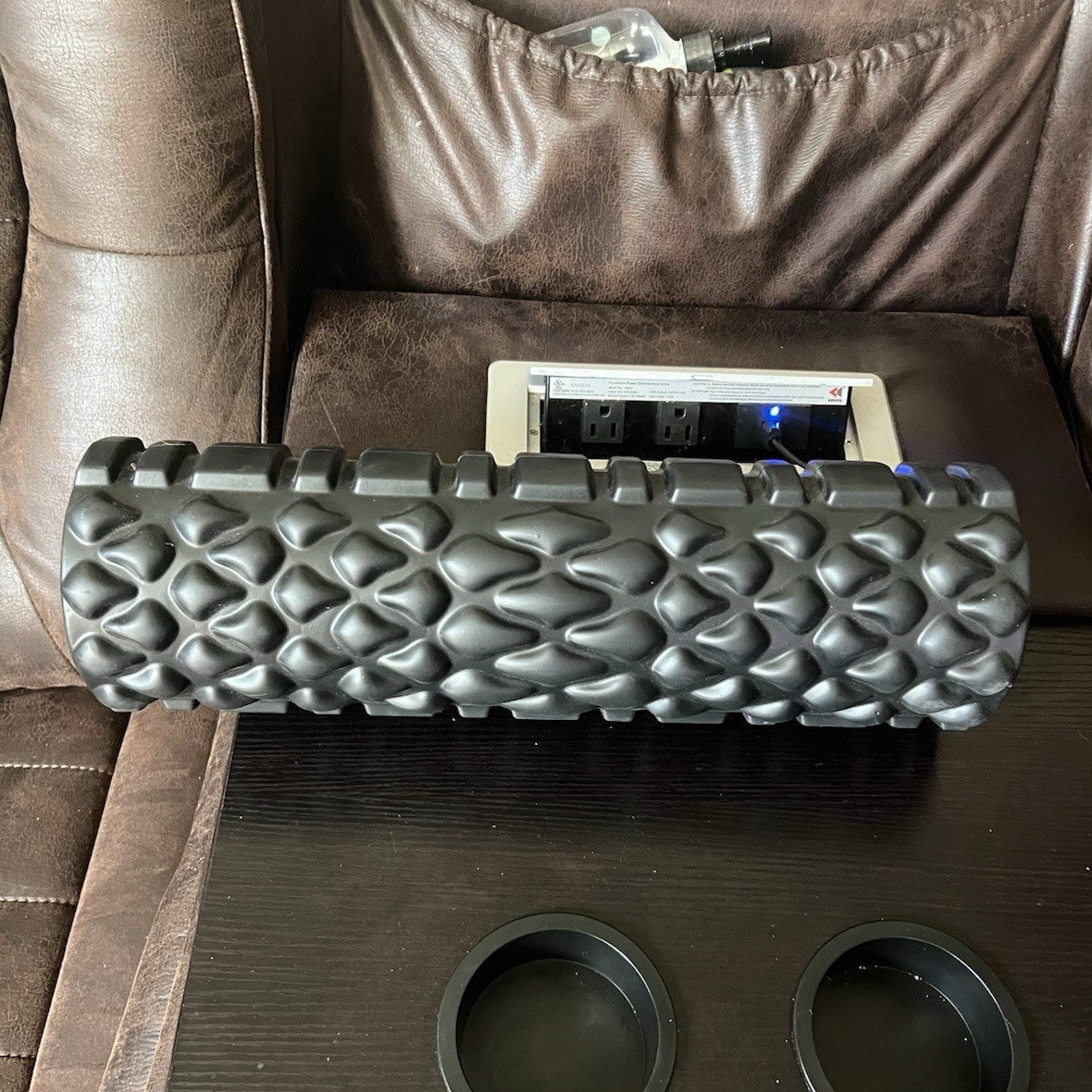 Planet Fitness VibraX Power Core Vibrating Massage Grid Foam Roller Black 18 in