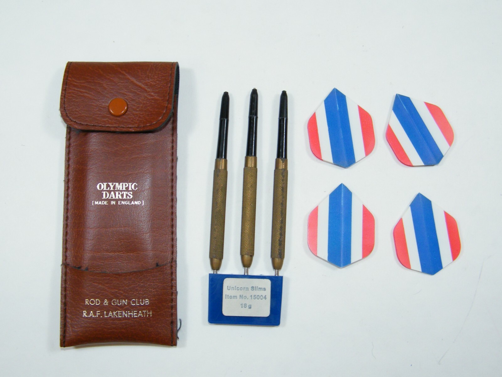UNICORN SLIMS NO. 15004 18G DARTS WITH OLYMPIC CASE