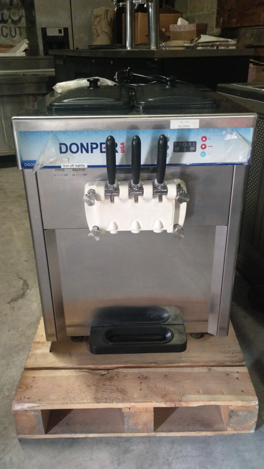 SOFT SERVE ICE CREAM MACHINE DONPER D600 TWO FLAVOURS AND TWIST * FREE SHIPPING!