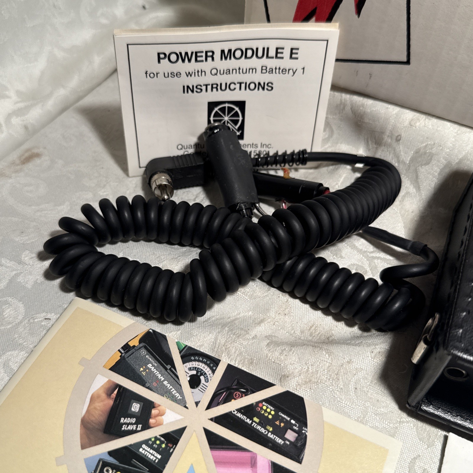 Quantum Instruments Quantum 1 Battery Hi Capacity Flash Strobe with case clip