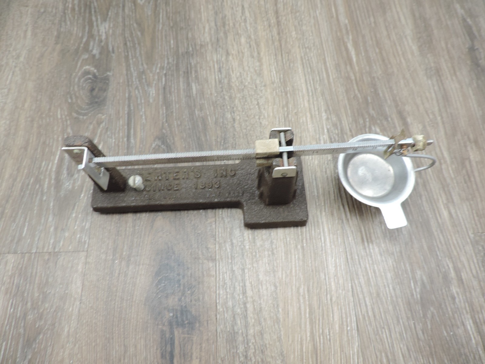 Vintage Herter's Cast Iron Reloading Scale