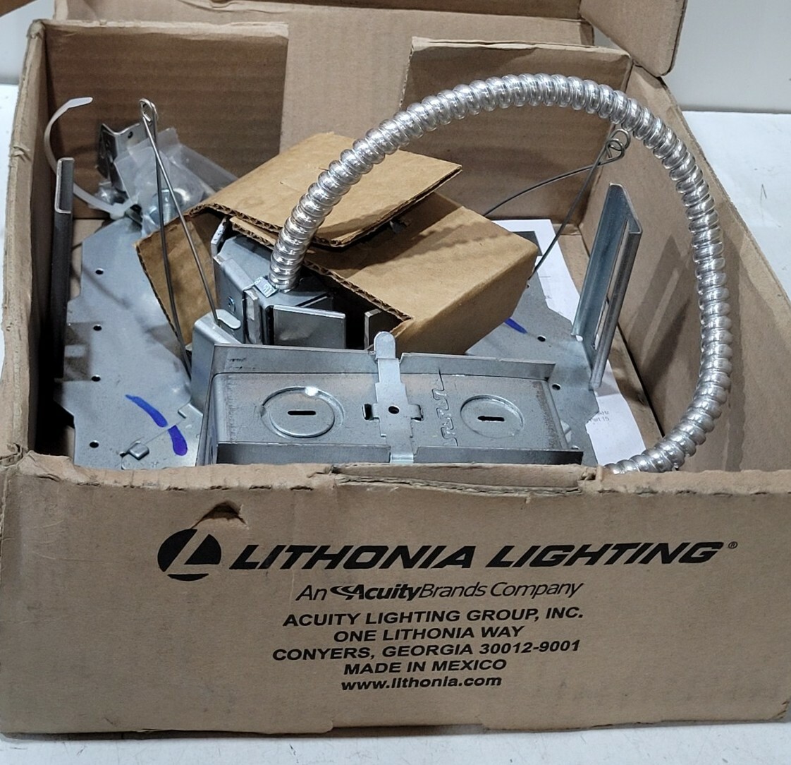 Lithonia LDN4 40/10 MVOLT GZ10 HSG Housing LED 4000K 4"