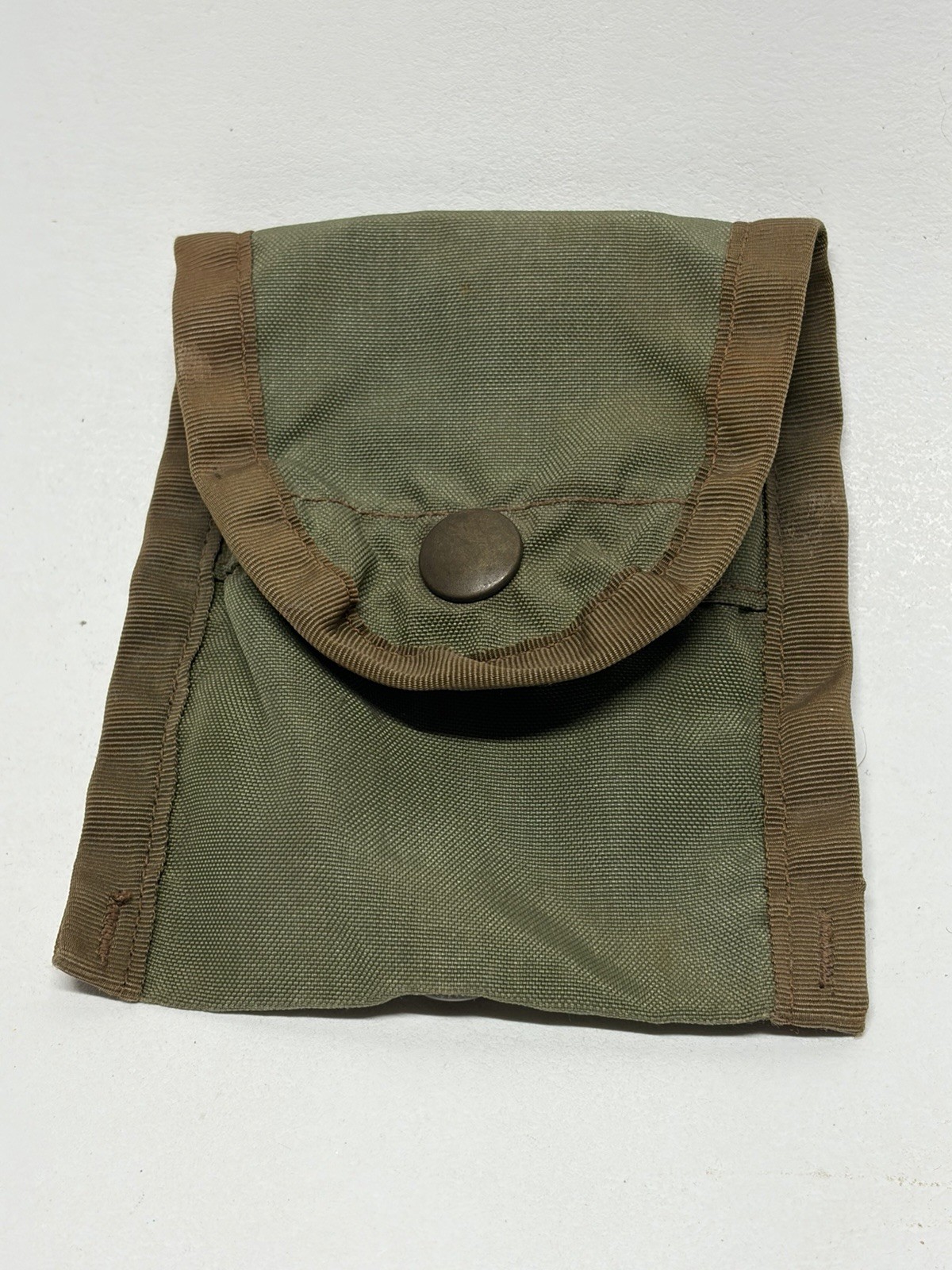 US Military Nylon Compass First Aid Pouch OD Green Vintage Snap Button