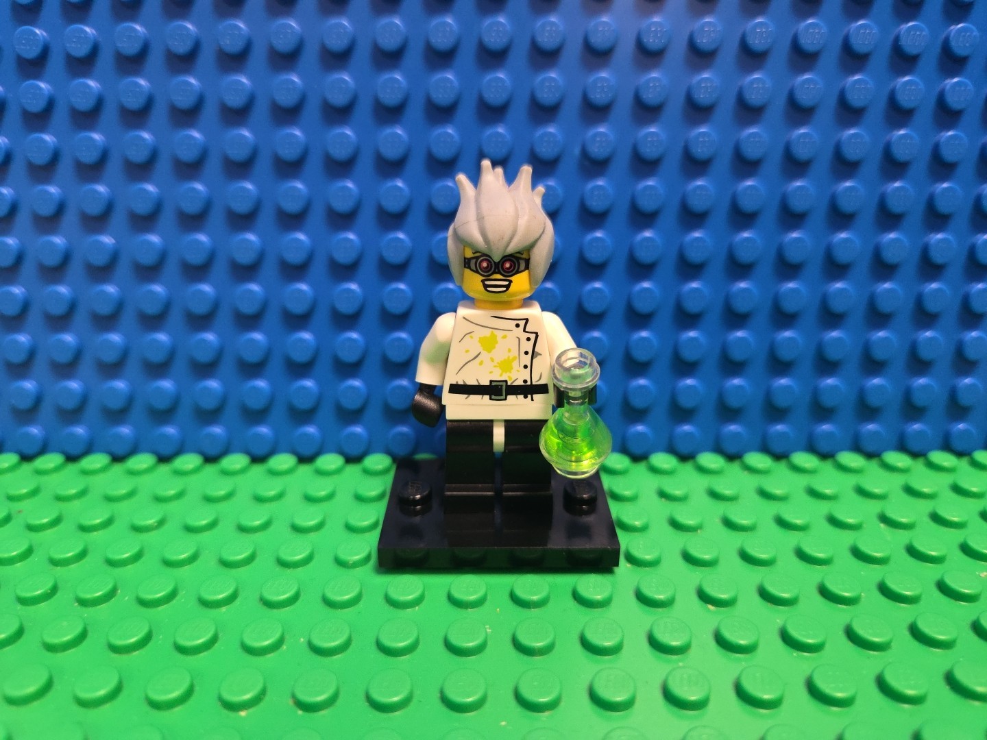 Lego Crazy Scientist Minifigure Series 4 Collectible 8804 CMF Lot Rare Retired
