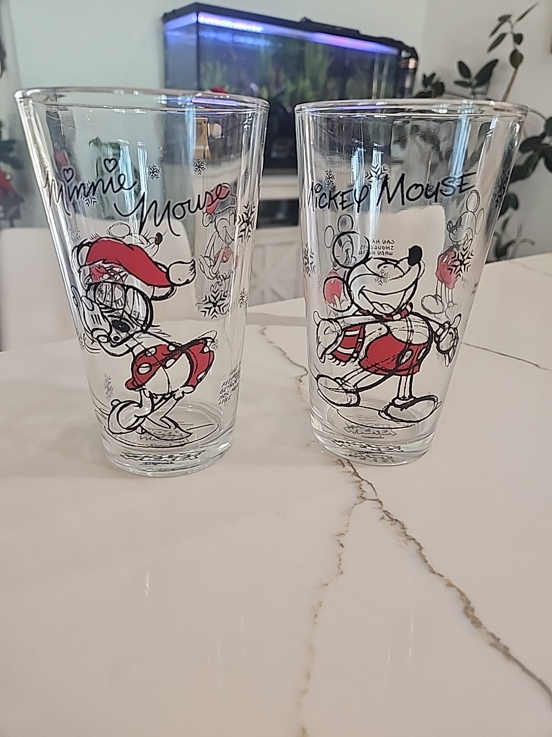 2 Disney Christmas Mickey Minnie Mouse Sketchbook Glasses Tumblers 16oz