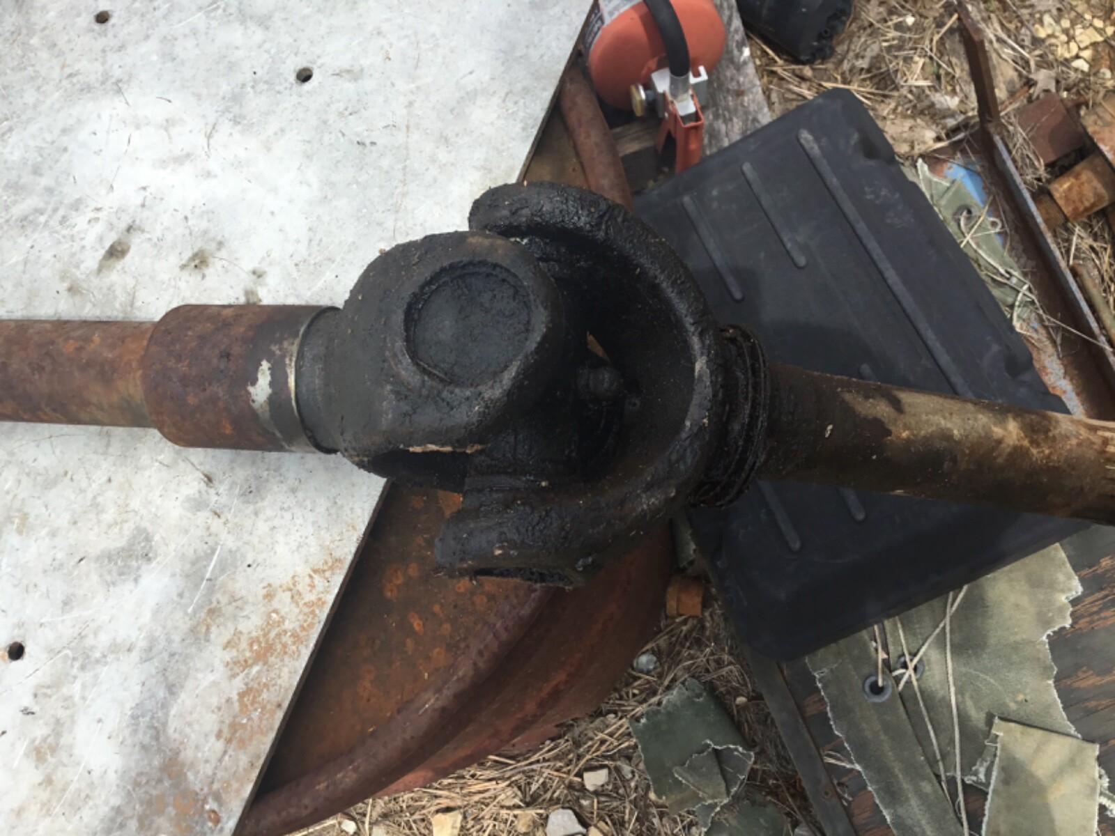 Rockwell FDS U joint axle 51 inch length 19 spline