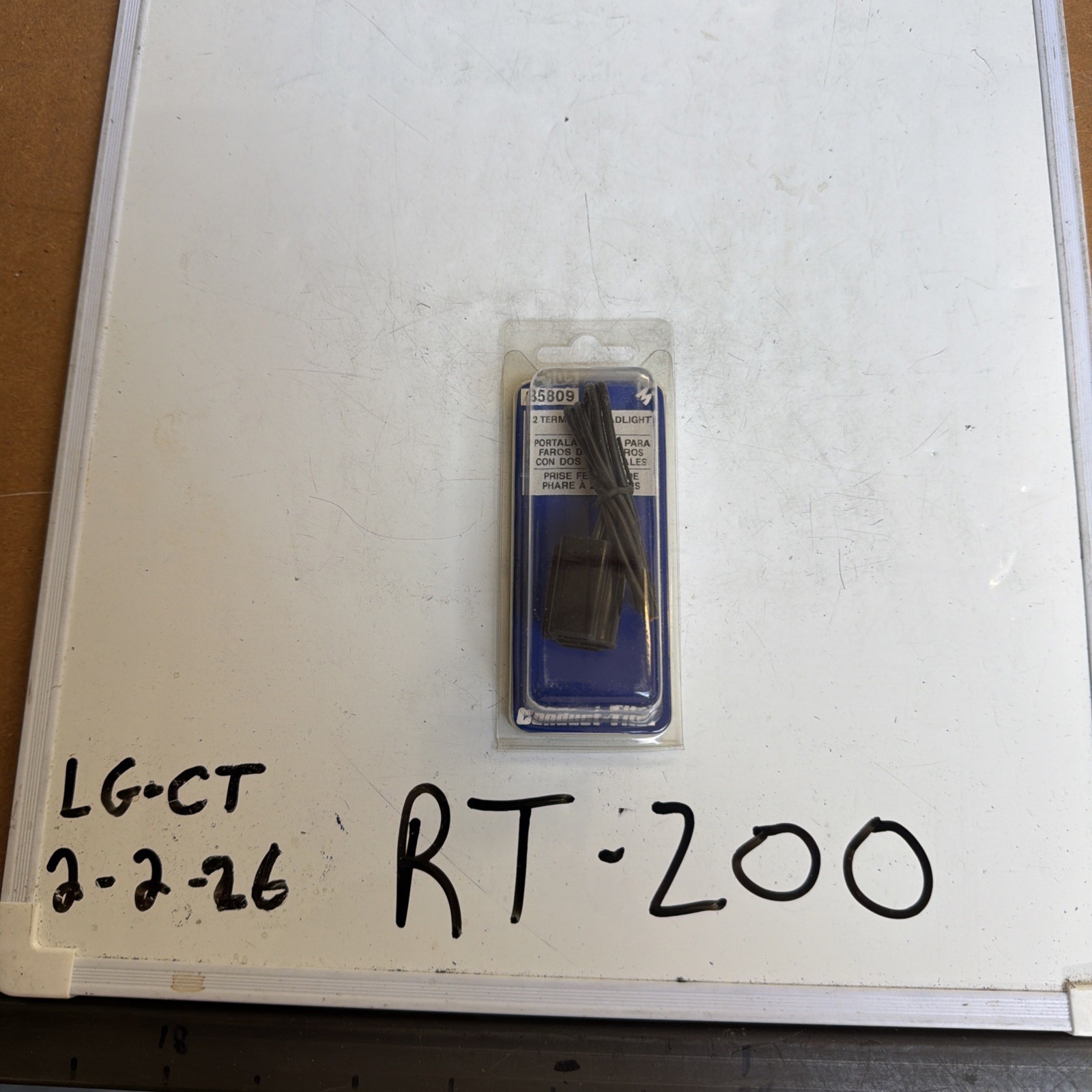 Dorman 85809 Electrical Sockets   2 Wire/Terminal Seal Beam Lamp  4001 Bulb