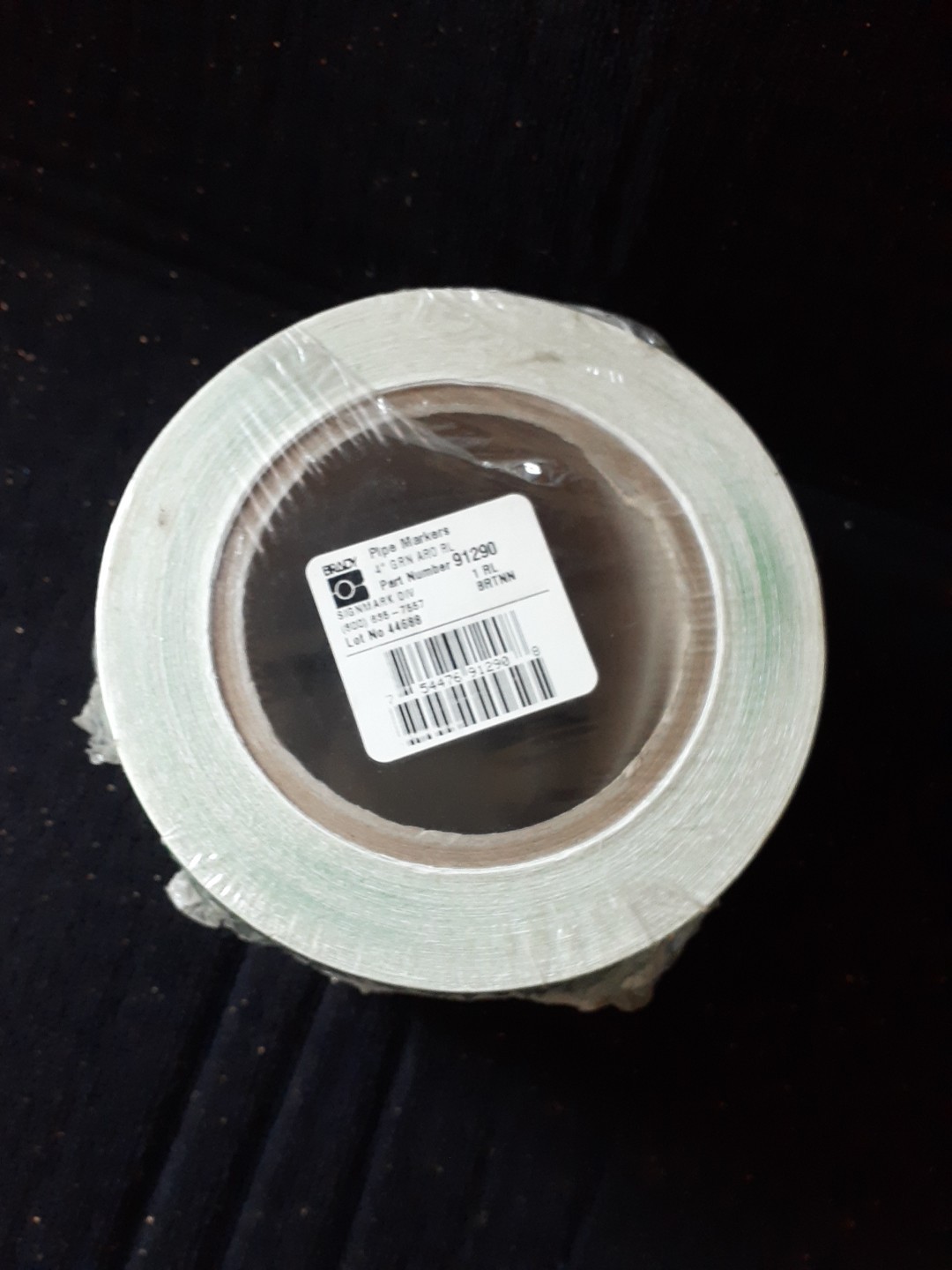Brady 91290 Pipe Marker Tape White Arrows On Green Vinyl 4"