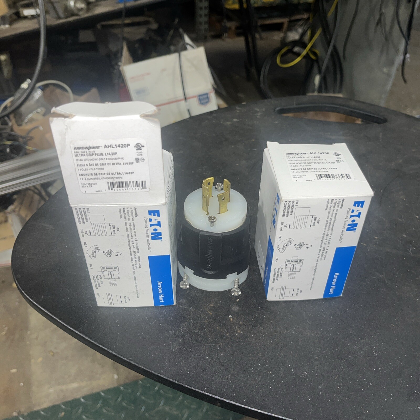 Lot Of 2-ETN Plug #AHL1420P, KP-779
