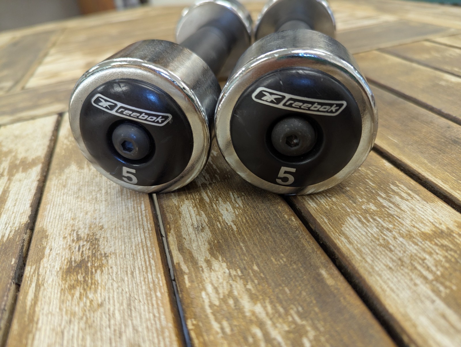 Reebok 5 lb Dumbbells.  Lot Of 2.  Chrome Rubber-Grip.   ($10$)