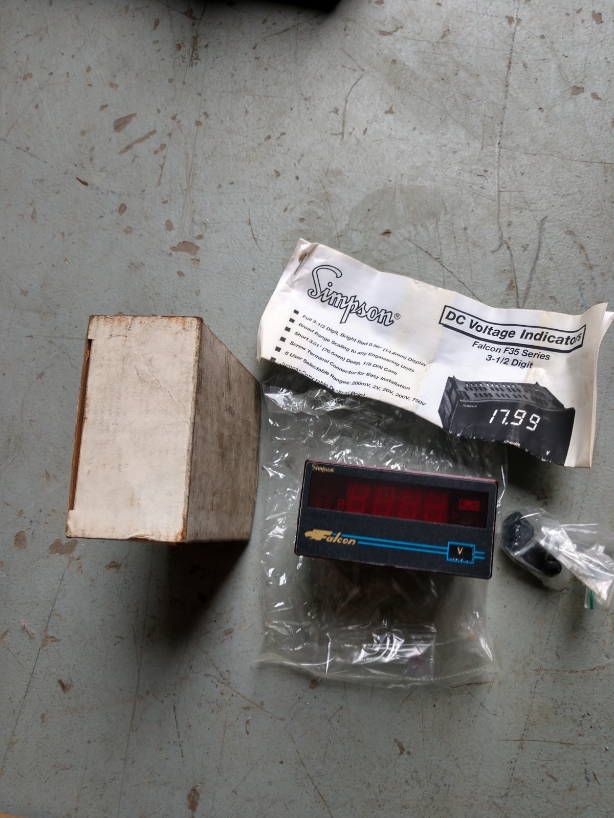 Simpson Electric F35-1-13-0 Digital Panel Meter,Dc Voltage BRAND NEW NOS