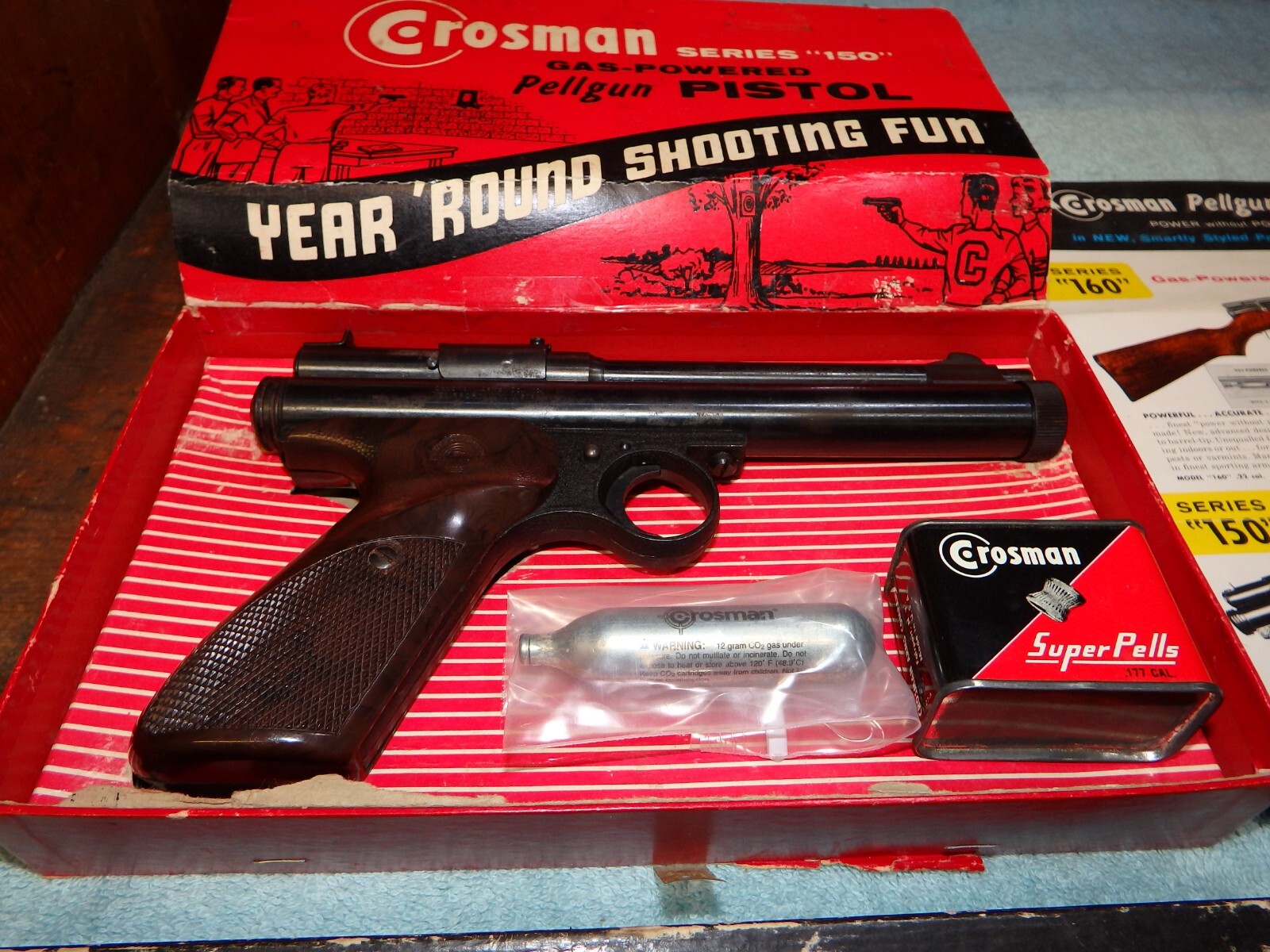 Crosman Model 150 Vintage Pellet Gun Original Box and manuals