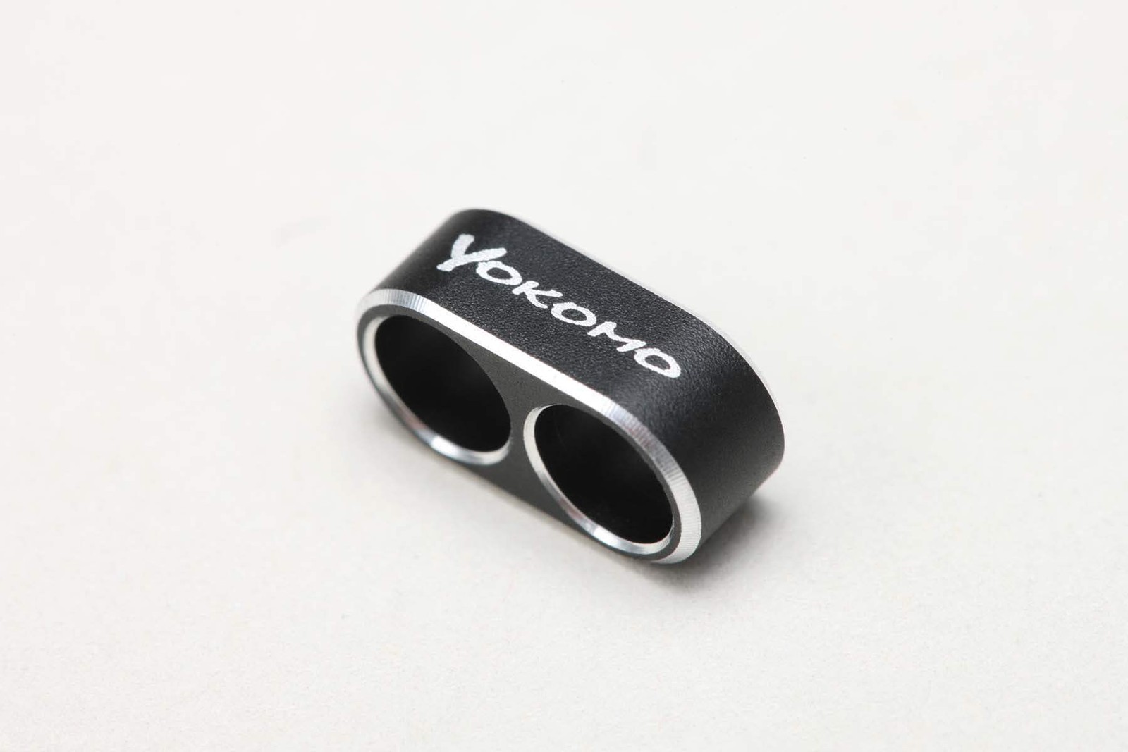 Yokomo 12 Gauge Aluminum Wire Guide w/2 Holes (Black) [ZC-WGB2]
