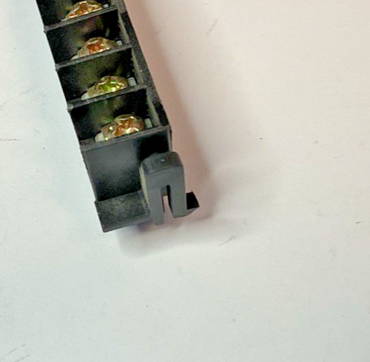 DIRECT LOGIC 150 PLC TERMINAL 15 SCREW ****LOTOF2***
