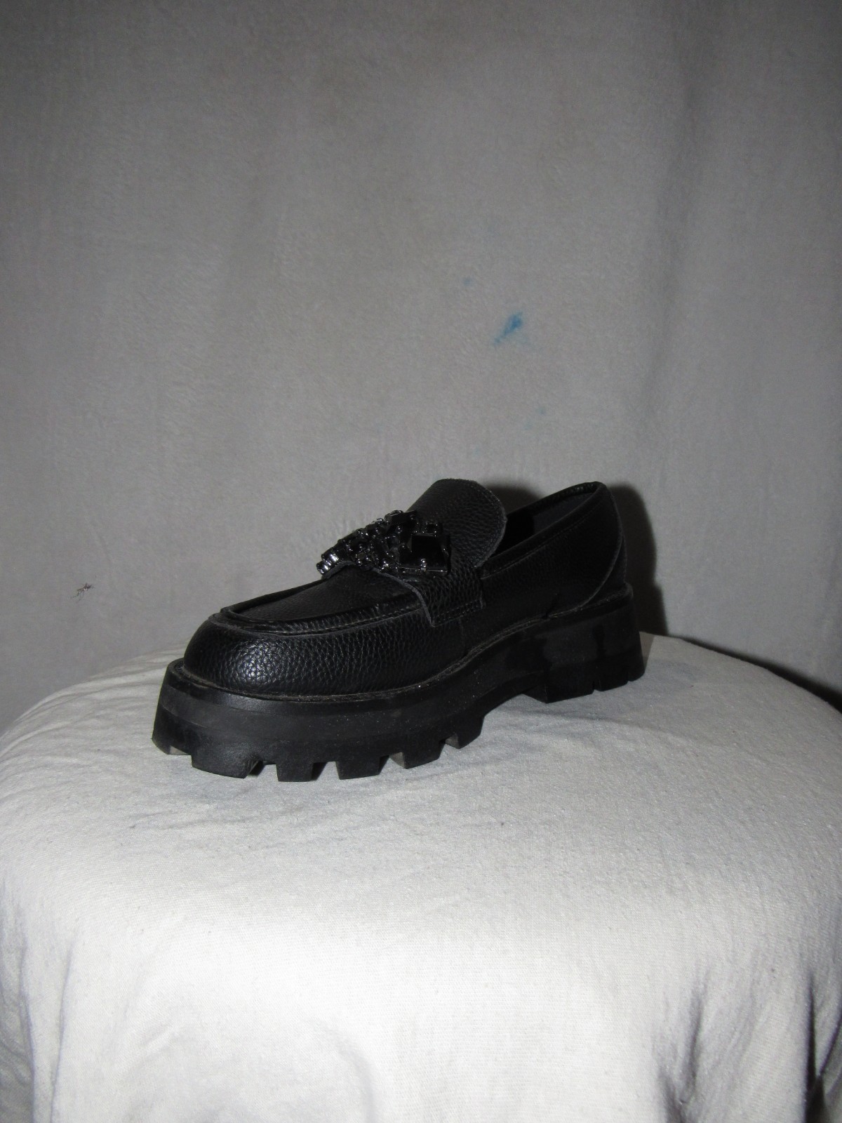 Elegant studed Loafers