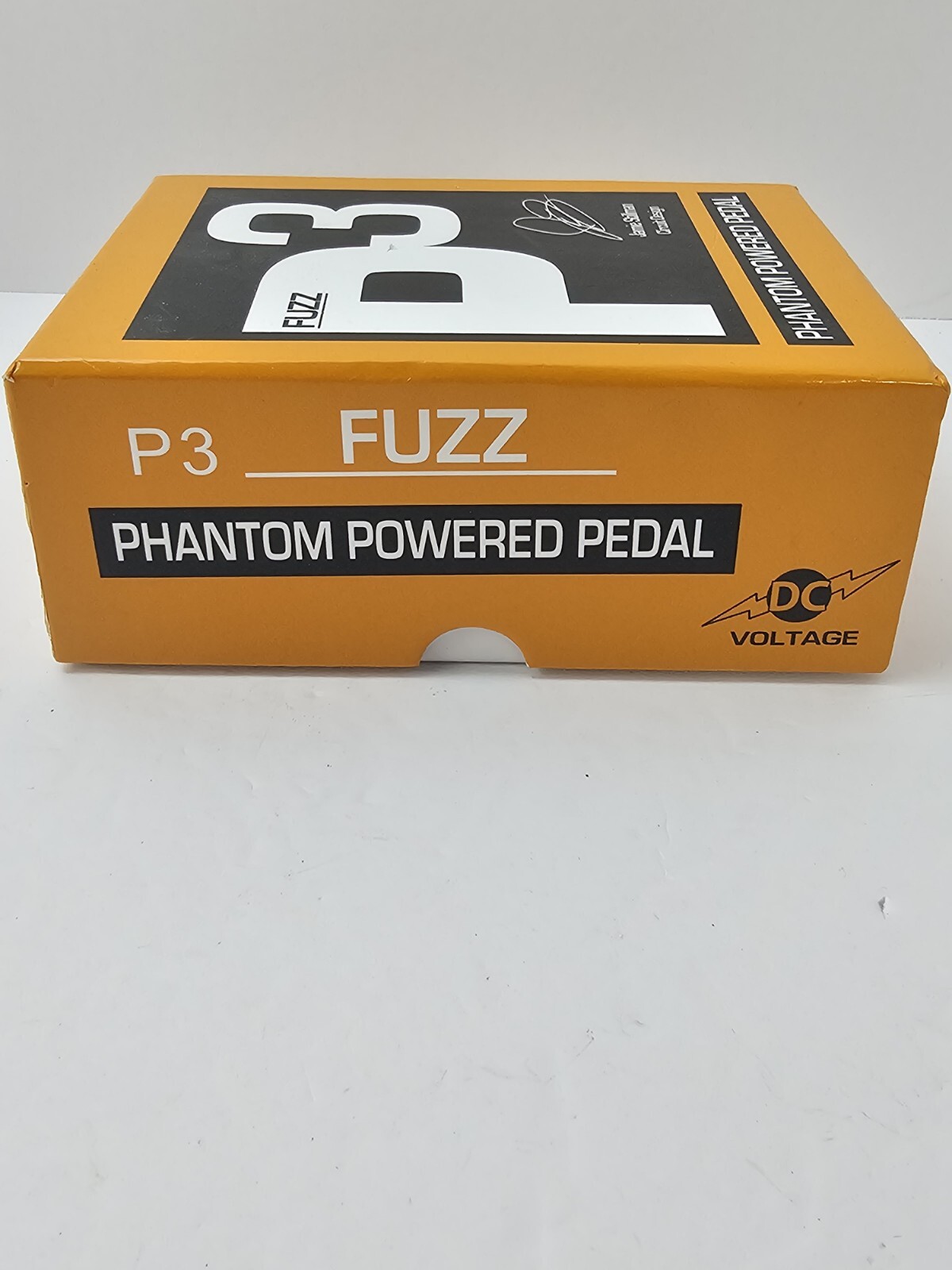 DC Voltage P3 Fuzz Jamie Stillman Phantom Powered Rare Guitar Effect Pedal