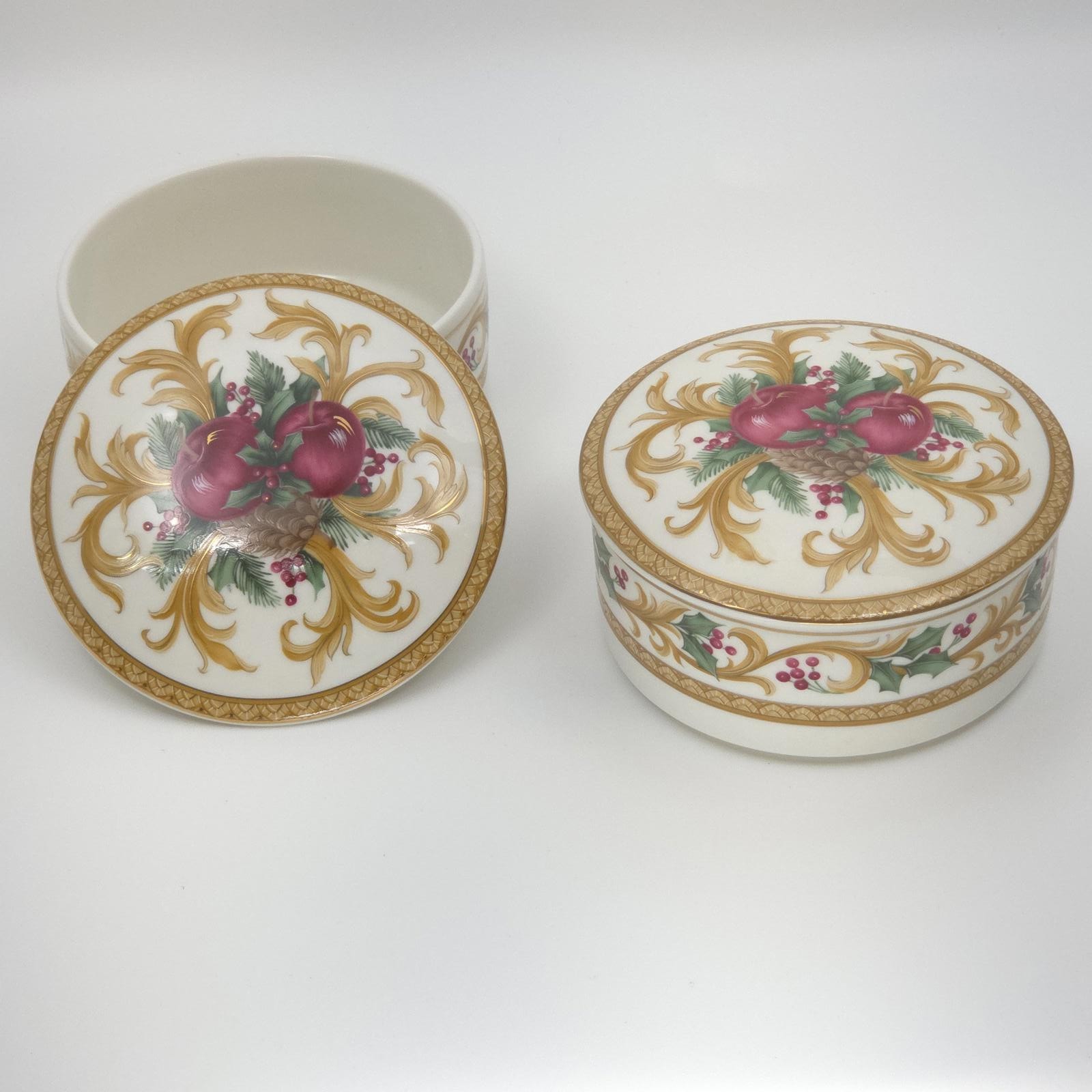 Mikasa Holiday Orchard Porcelain Covered Boxes – Set of 2 Christmas Bowls, Japan