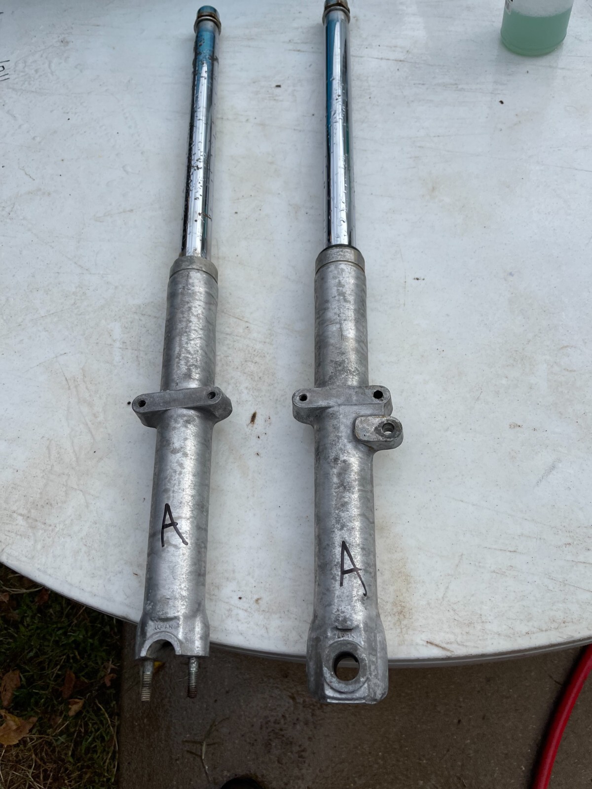 Harley Davidson leg shocks tubes