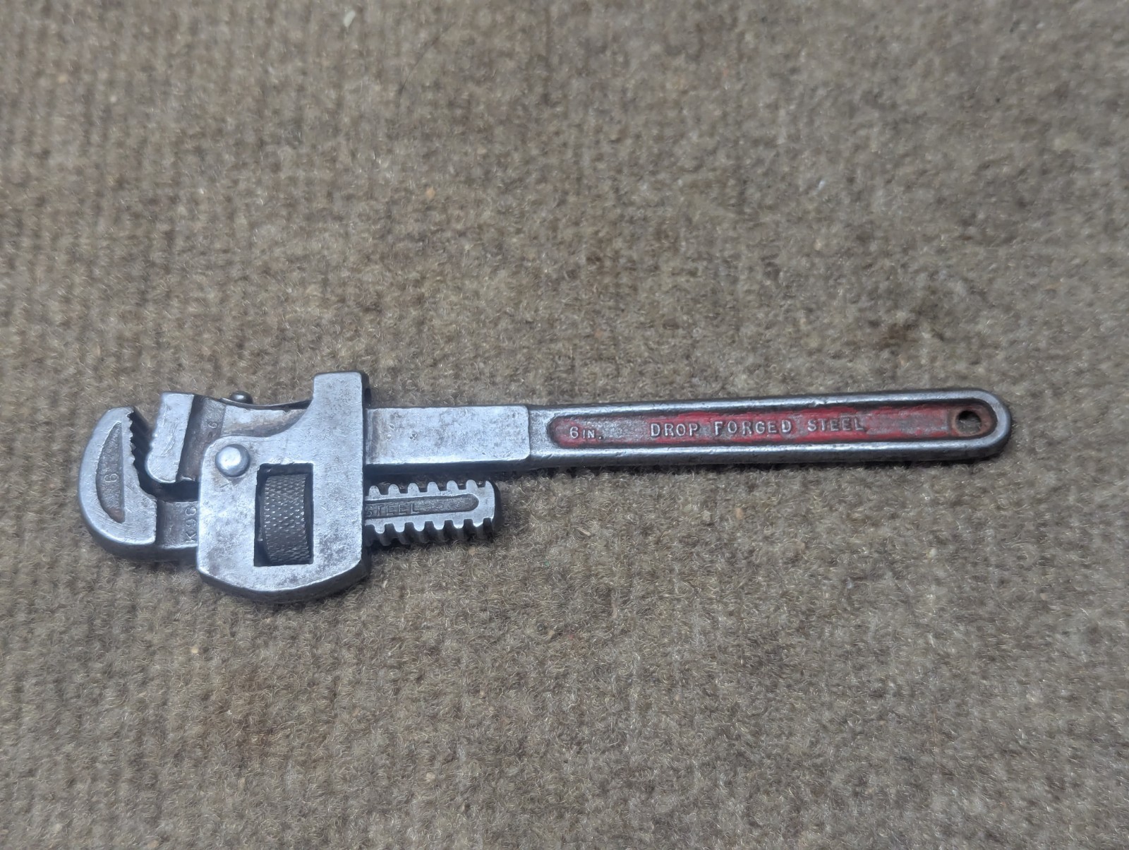 Vintage 6-in PLUMB Pipe Wrench