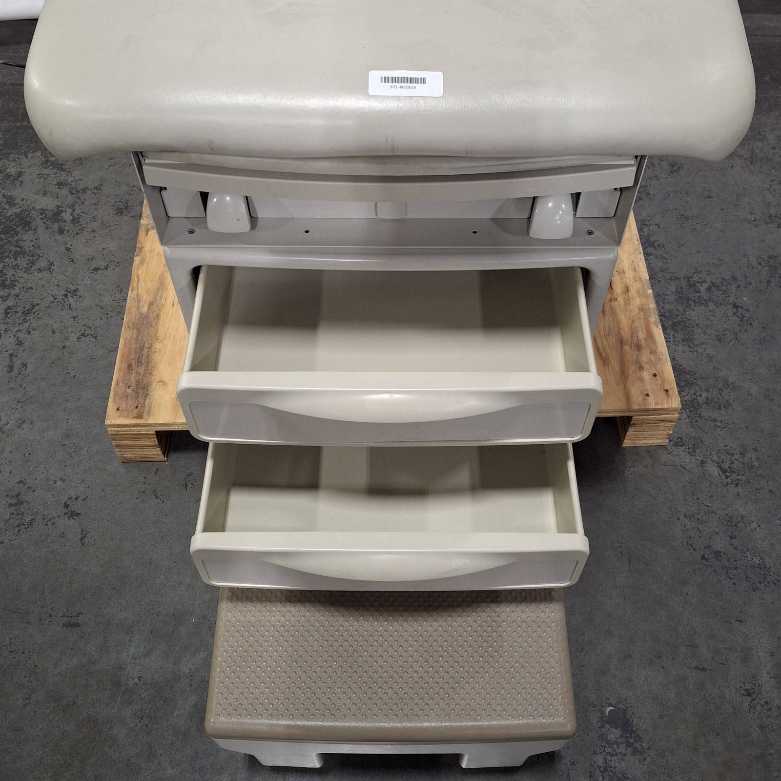 Midmark Ritter 204 Exam Table