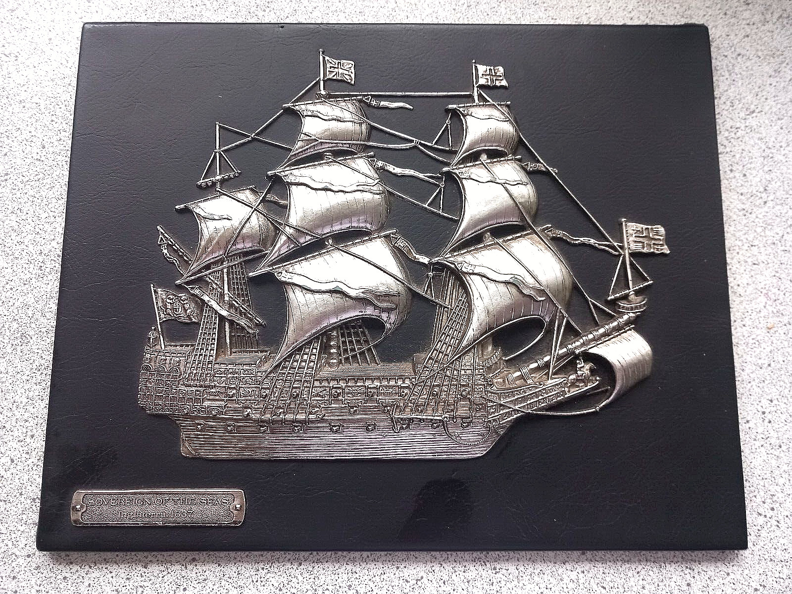 SOVEREIGN OF THE SEAS INGLATERRA WARSHIP WALL 3D PICTURE BLACK LEATHER ON BOARD