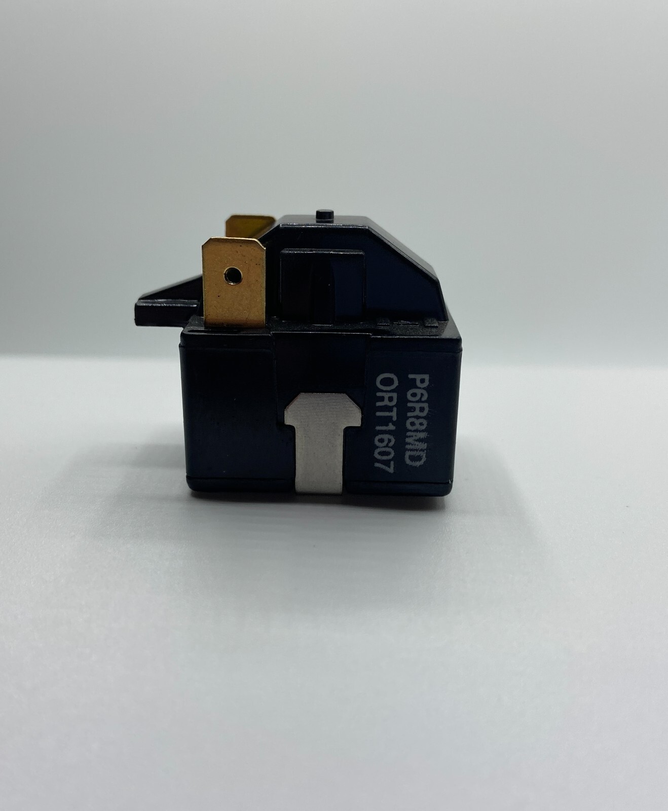 New 6748C0004D 6748C-0004D OEM Refrigerator Start Relay P6R8MD for LG *