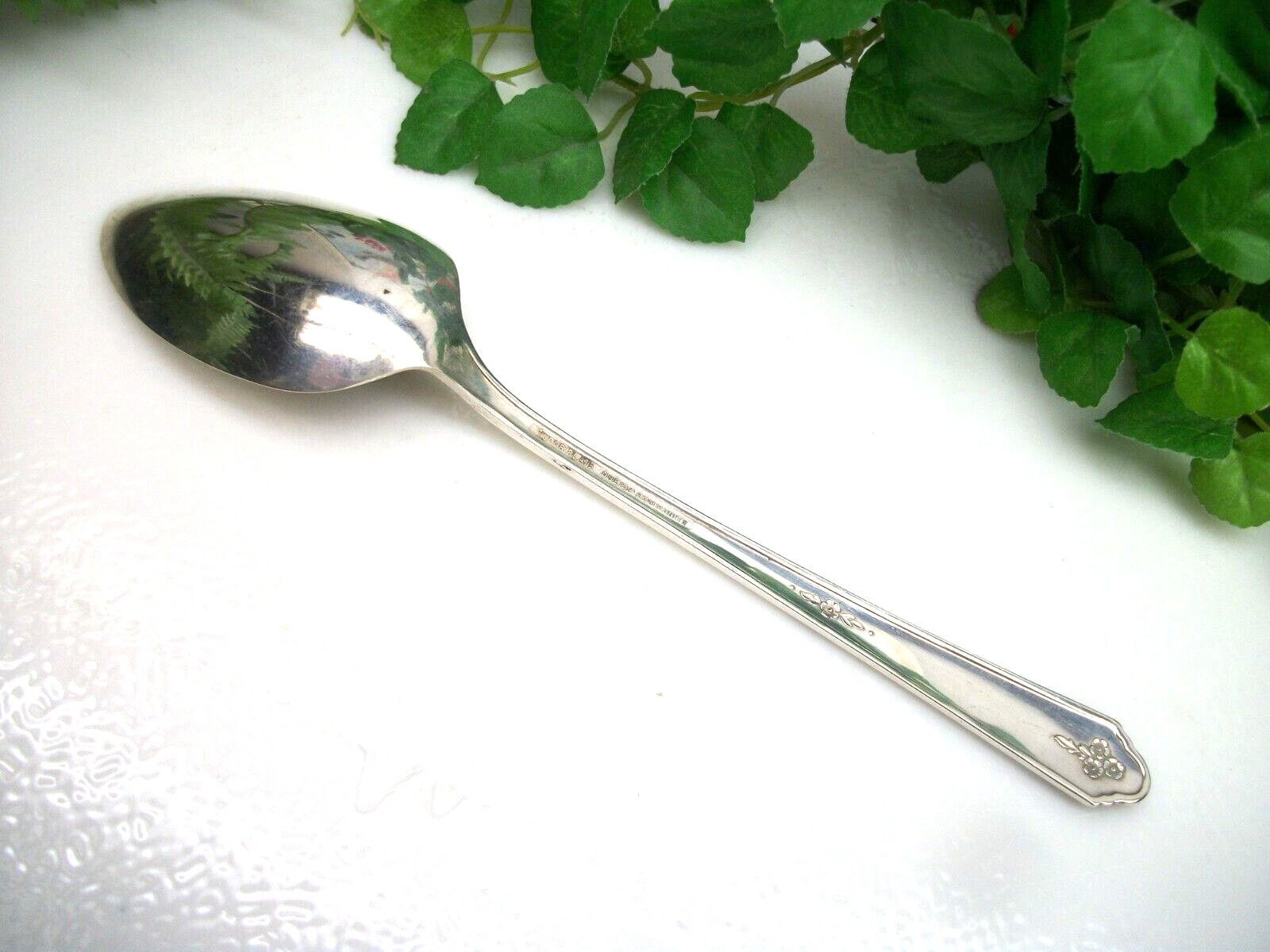 Oneida Community Tudor SWEET BRIAR Silverplate Solid Serving Spoon 1948