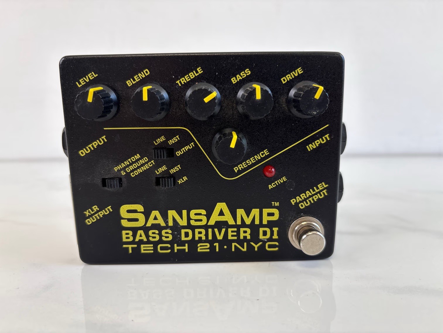 Tech 21 SansAmp Bass Driver DI Distortion Guitar Effect Pedal