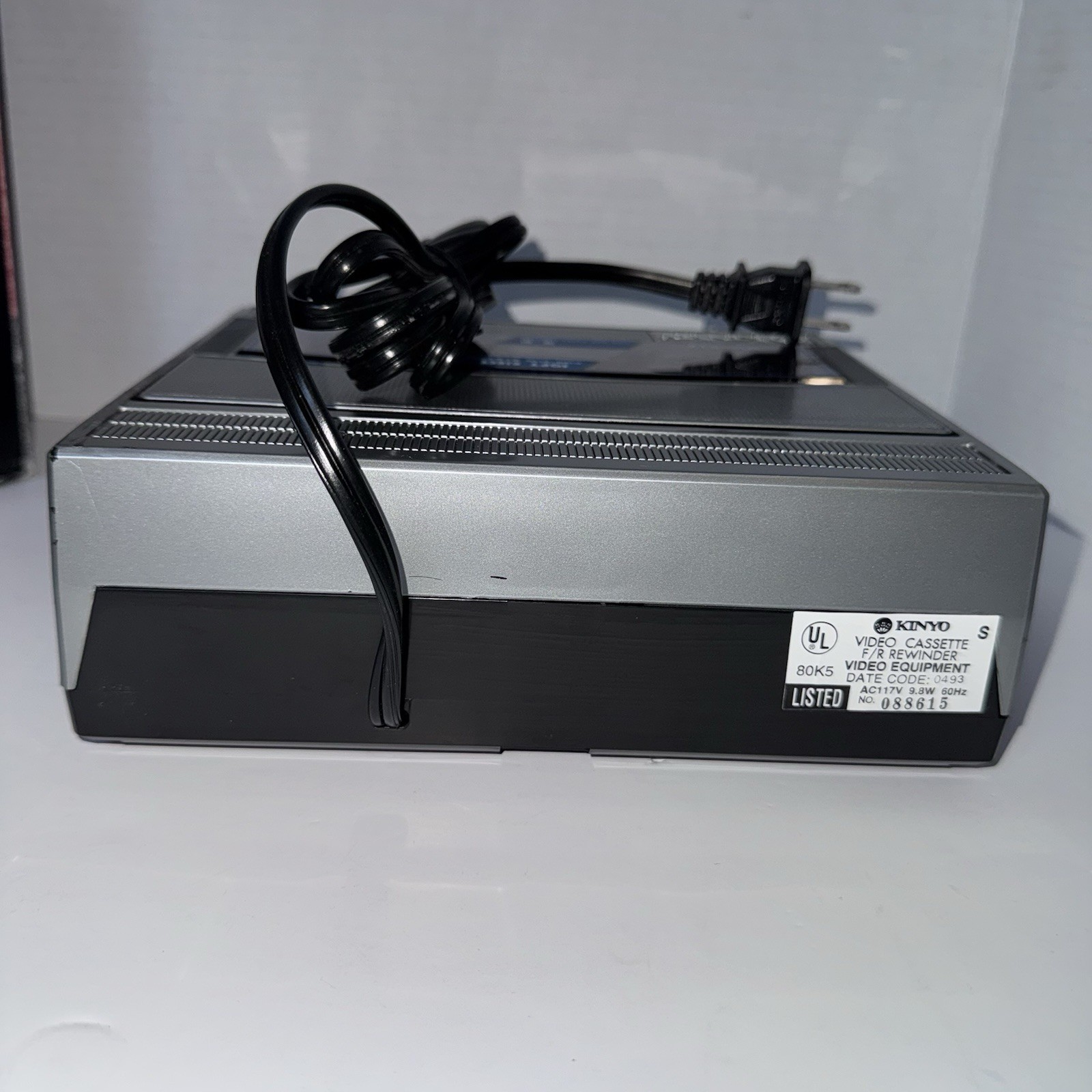 Kinyo VHS 2-Way Video Rewinder Fast Forward Auto Stop/Eject UV-512