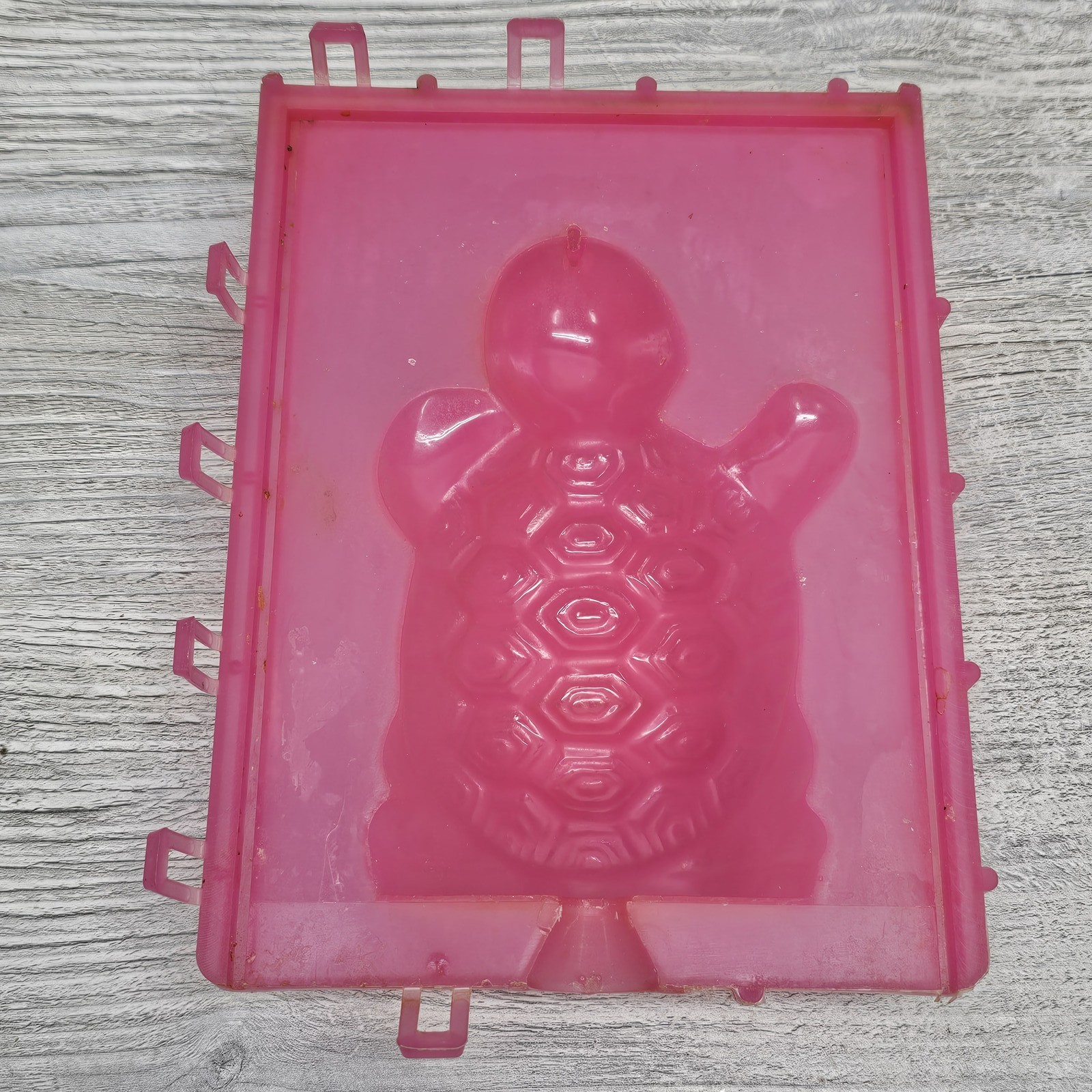 Vintage Snap It Turtle Mold Plastic Ready-Made Casting Craft 11.5 fl oz USA