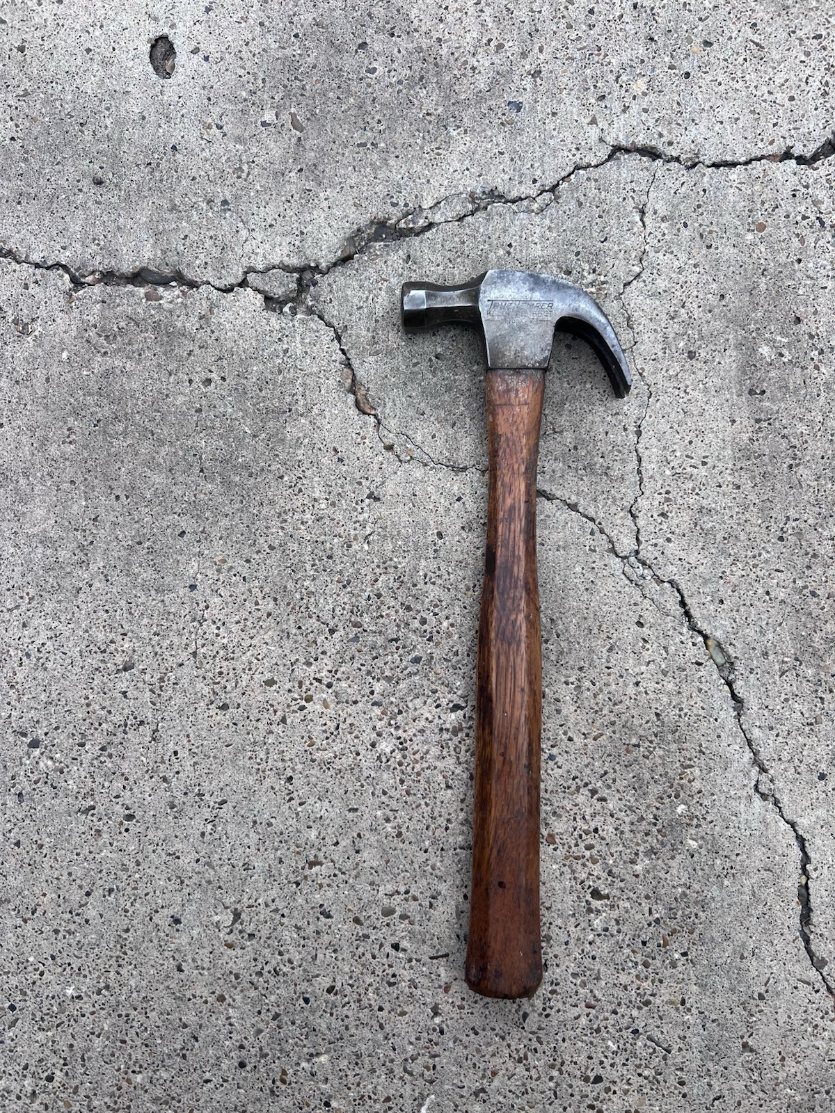 Vintage True Temper Kelly Perfect No. 07 Curved Claw Hammer, 11in Handle