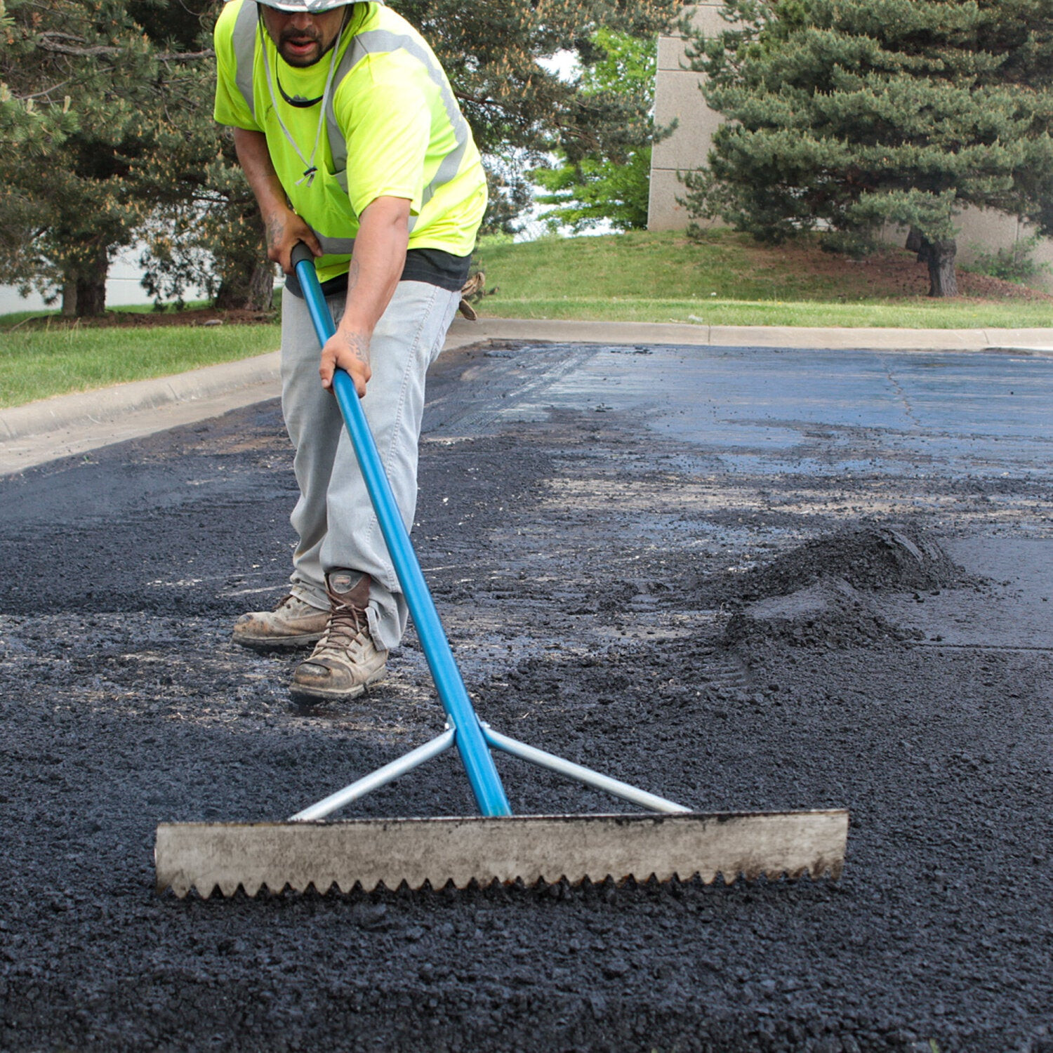 Kraft Tool GG625-01 30" Magnesium Asphalt Rake Head