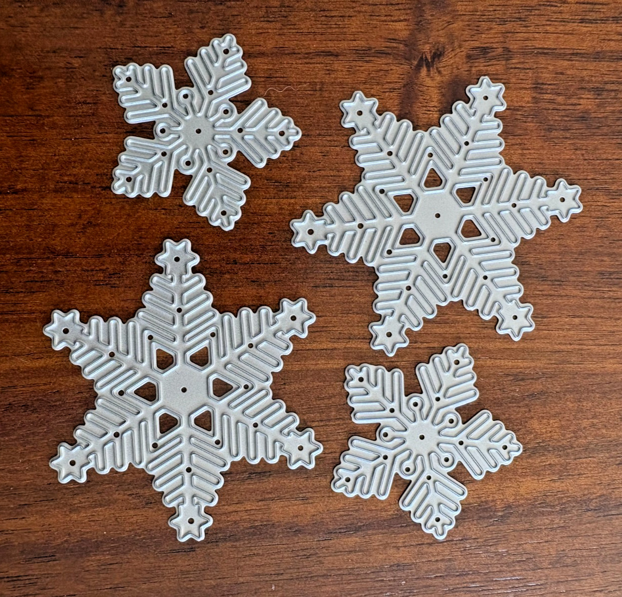 Scrapbook.com Mini Snowflakes Metal Die Set Winter Christmas Gently Used