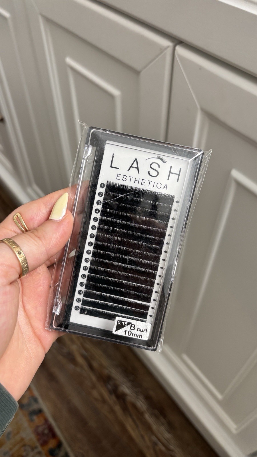 Lash Esthetica Professional Eyelash Extensions .15 B 10mm (NEW, SEALED)