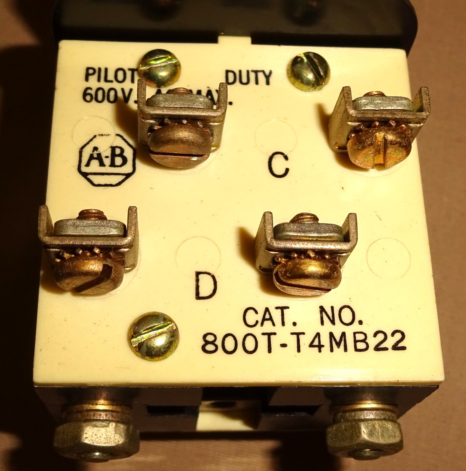 Allen Bradley 800T-T4MB22 Selector Switch Unit 4-Way Maintained Contact NEW