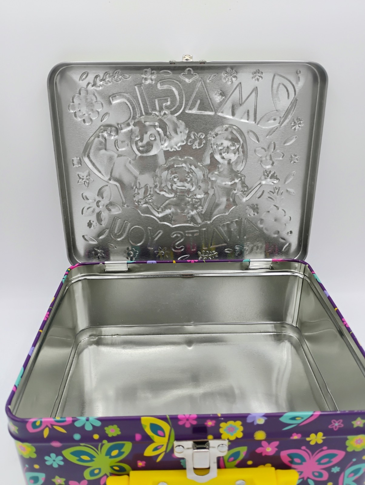 Disney Encanto "Magic Awaits You" Lunch Box