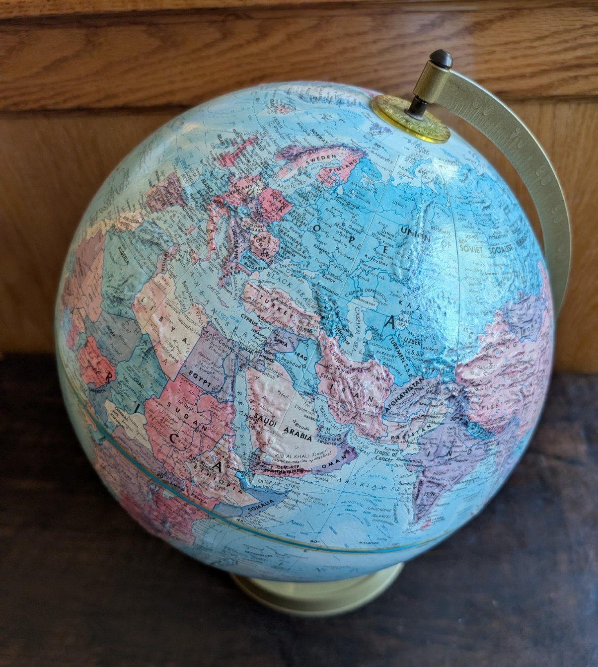 Replogle World Nation Series 12" Rotating Tabletop Globe Raised Relief Vtg USSR