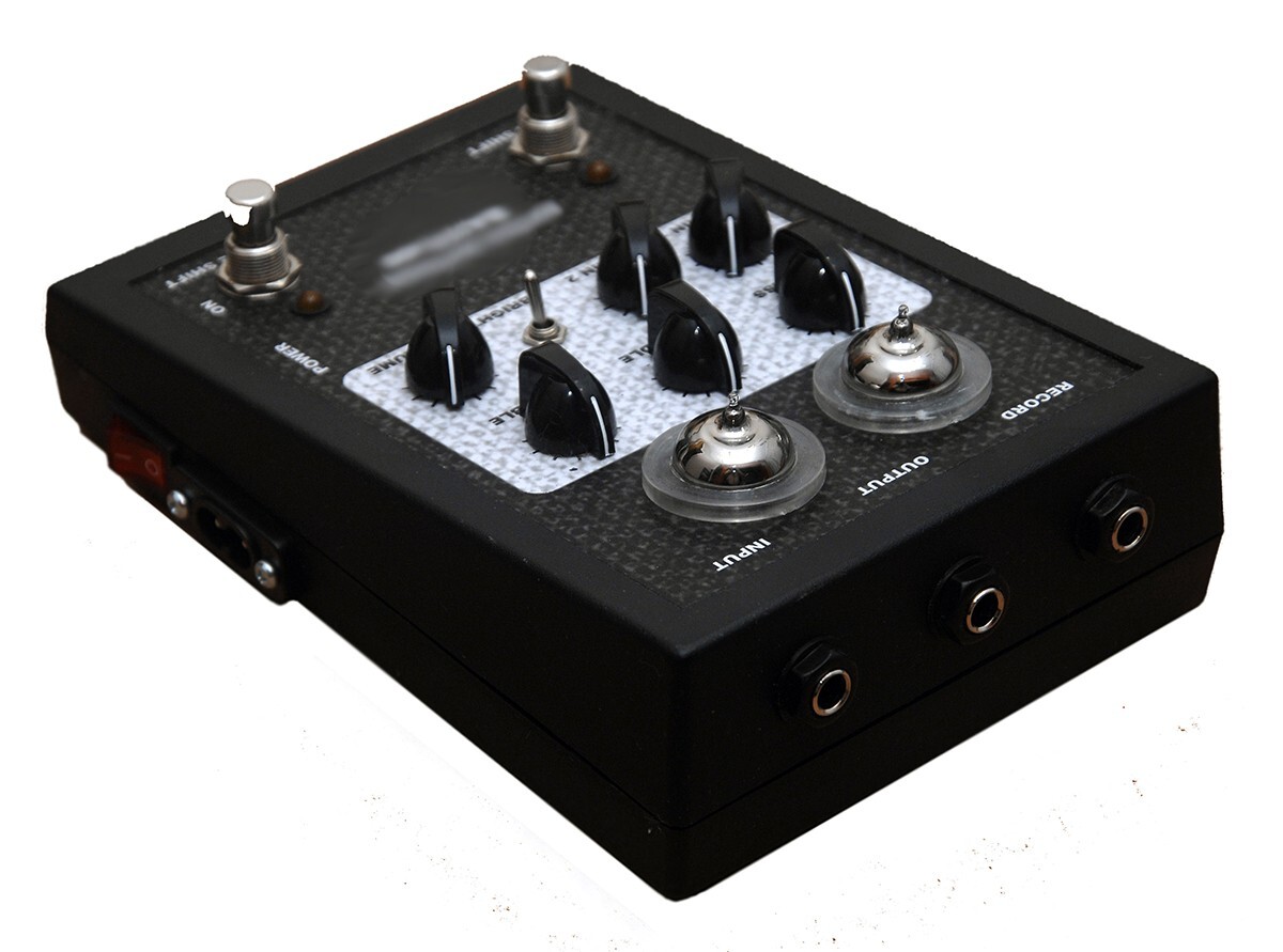 bass tube preamp pedal