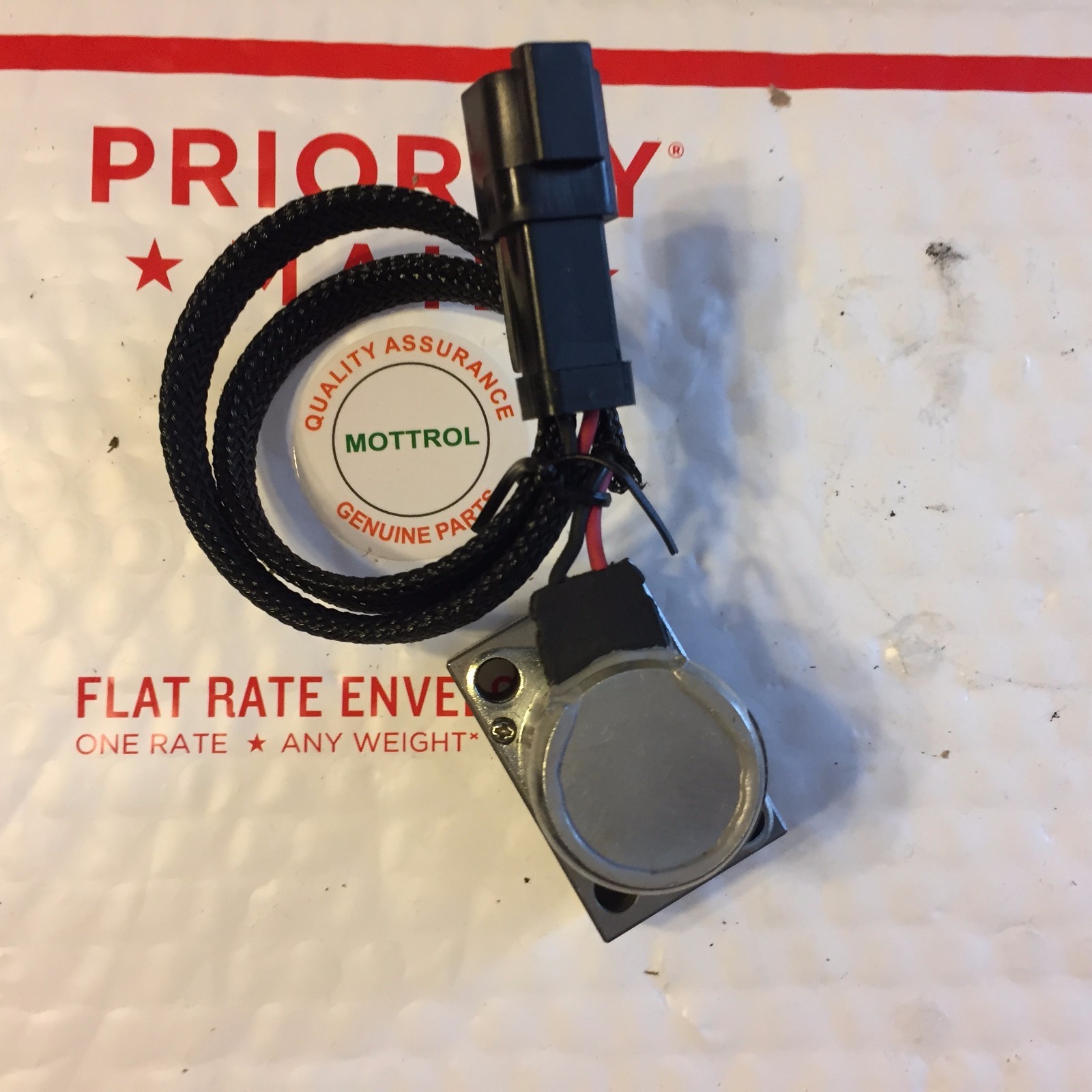 702-21-57400 702-21-57500 SOLENOID VALVE FITS KOMATSU PC300-7 PC200-7 PC200-8