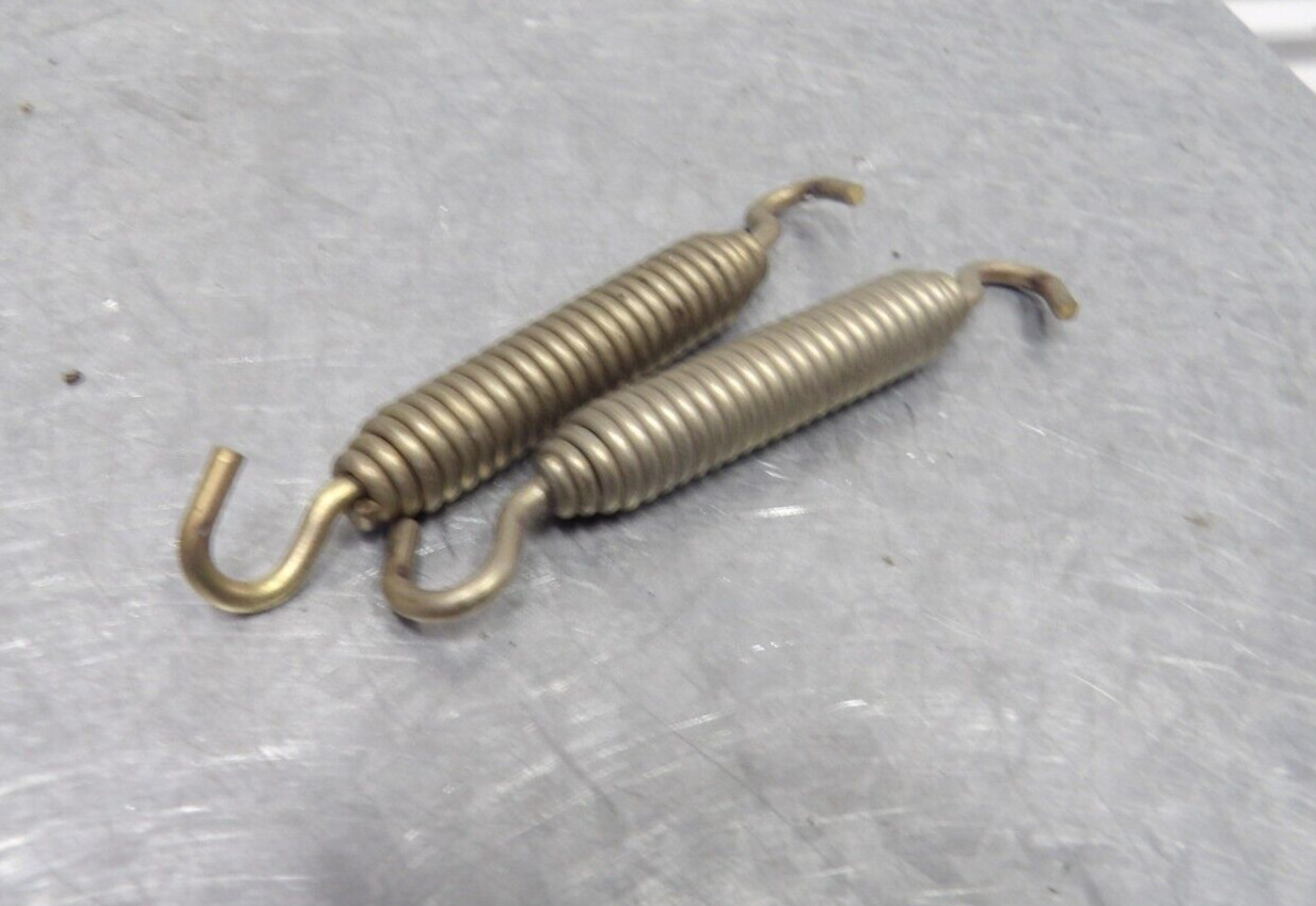 07 Aprilia Tuono 1000R exhaust pipe spring 8796519