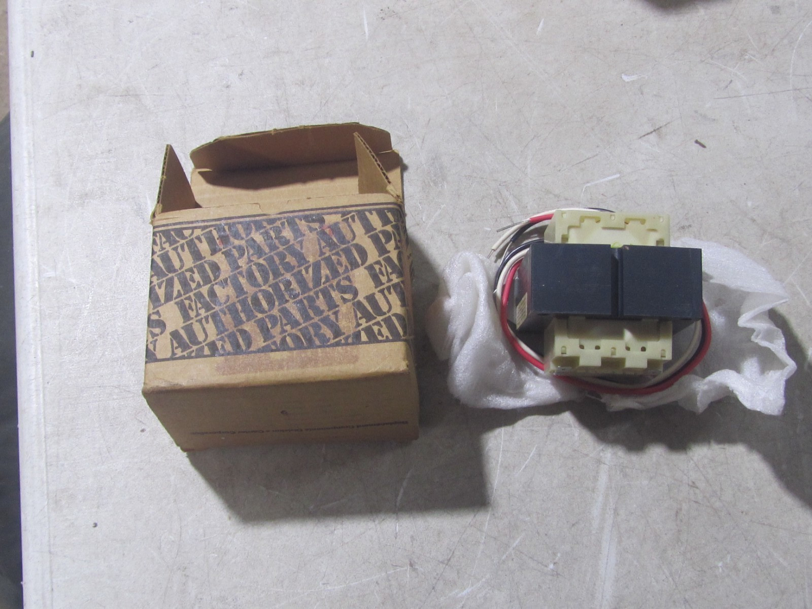 NEW FACTORY AUTHORIZED CARRIER Transformer HT 01BD 117