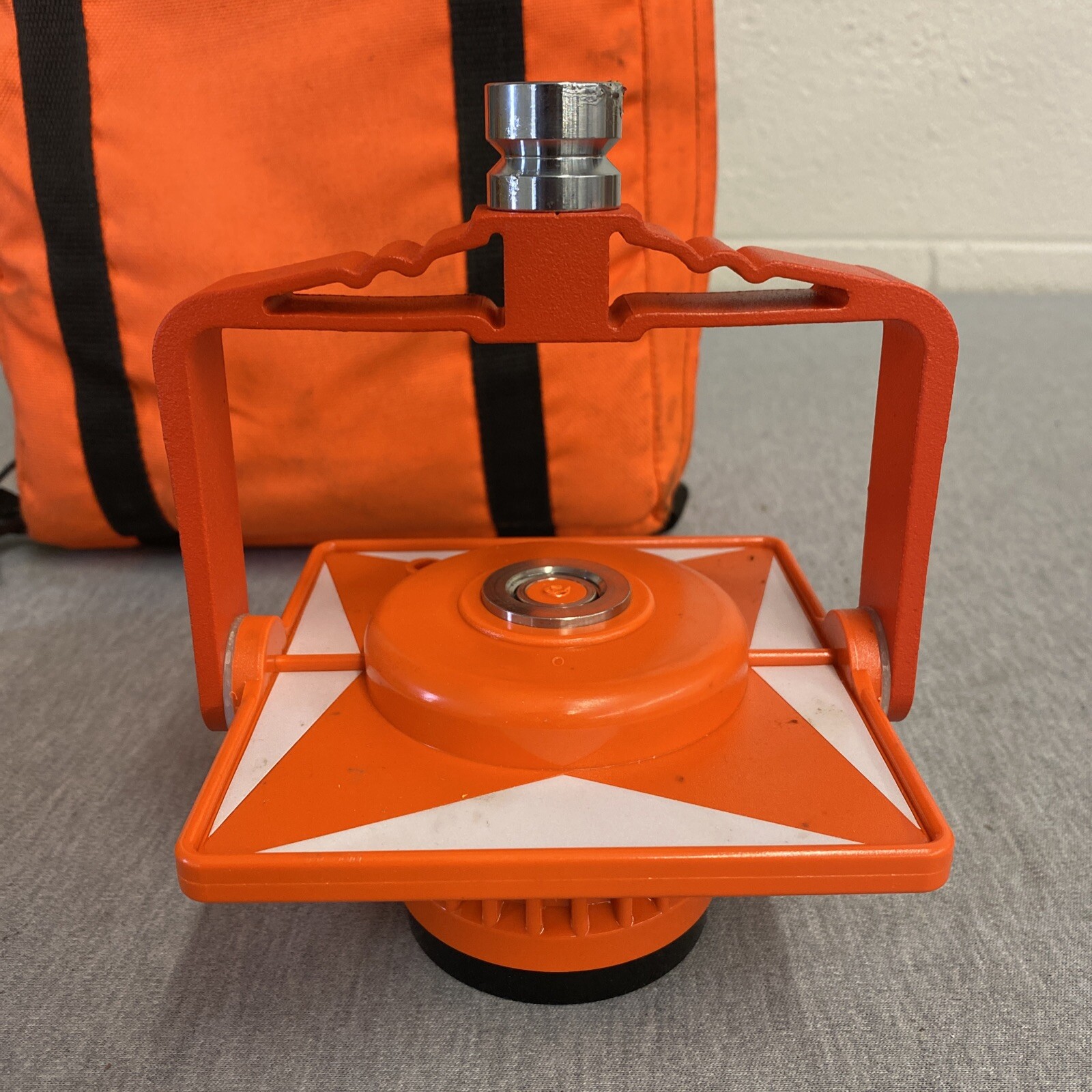 CST Berger 63-2010M 0/30mm Single Tilt Cannister Prism W/ Metal Yoke & Bag