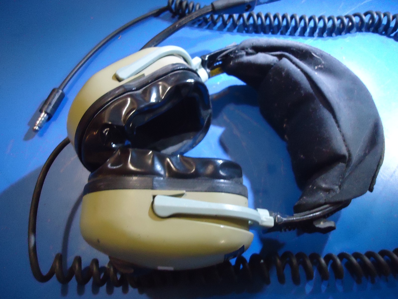 David Clark Model H20-16 Pilot Headset Used