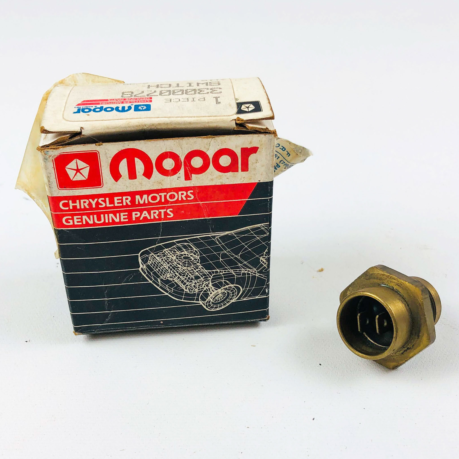 Mopar 33000778 Switch for Engine Cooling Fan OEM New NOS Canada Made