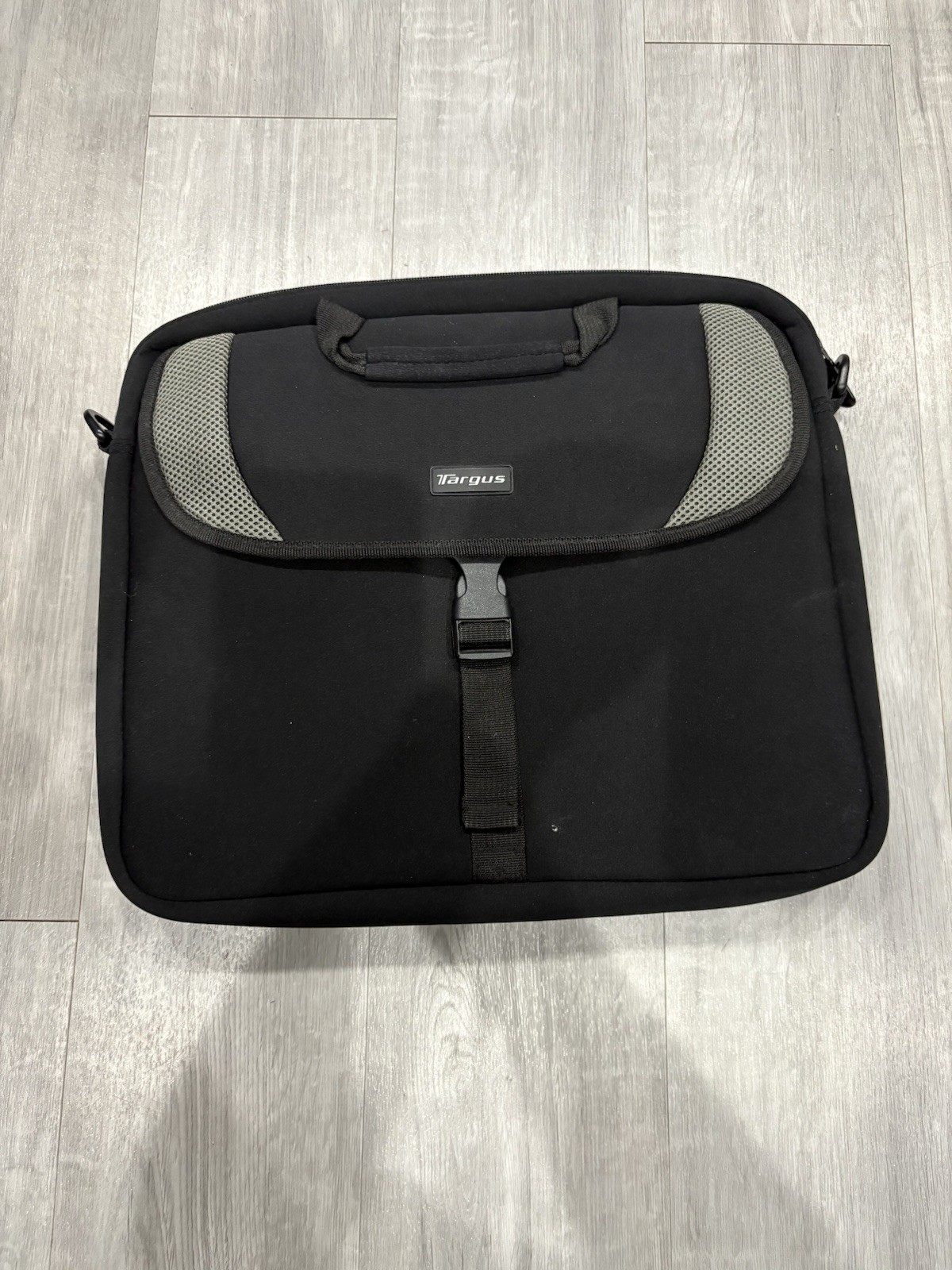 Targus CVR200 Slip Notebook Case
